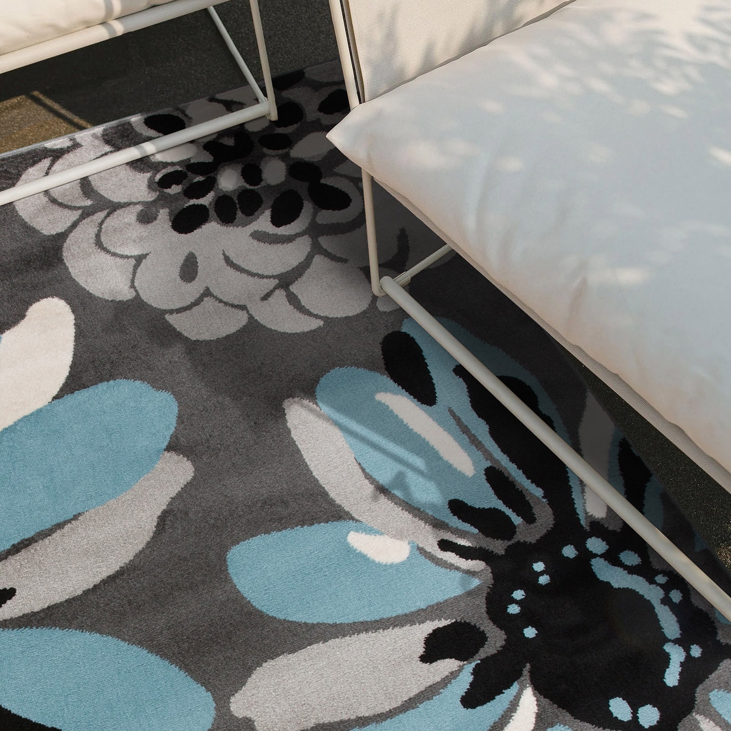 Blue and Gray Synthetic Round Floral Area Rug