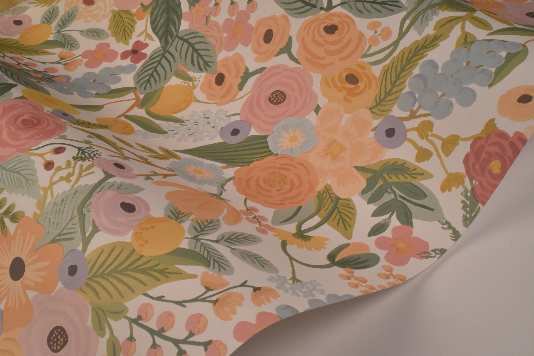 York Wallcoverings PSW1199RL 45-Sq. Feet Multicolor Non-woven Novelty Self-adhesive Peel and Stick Wallpaper