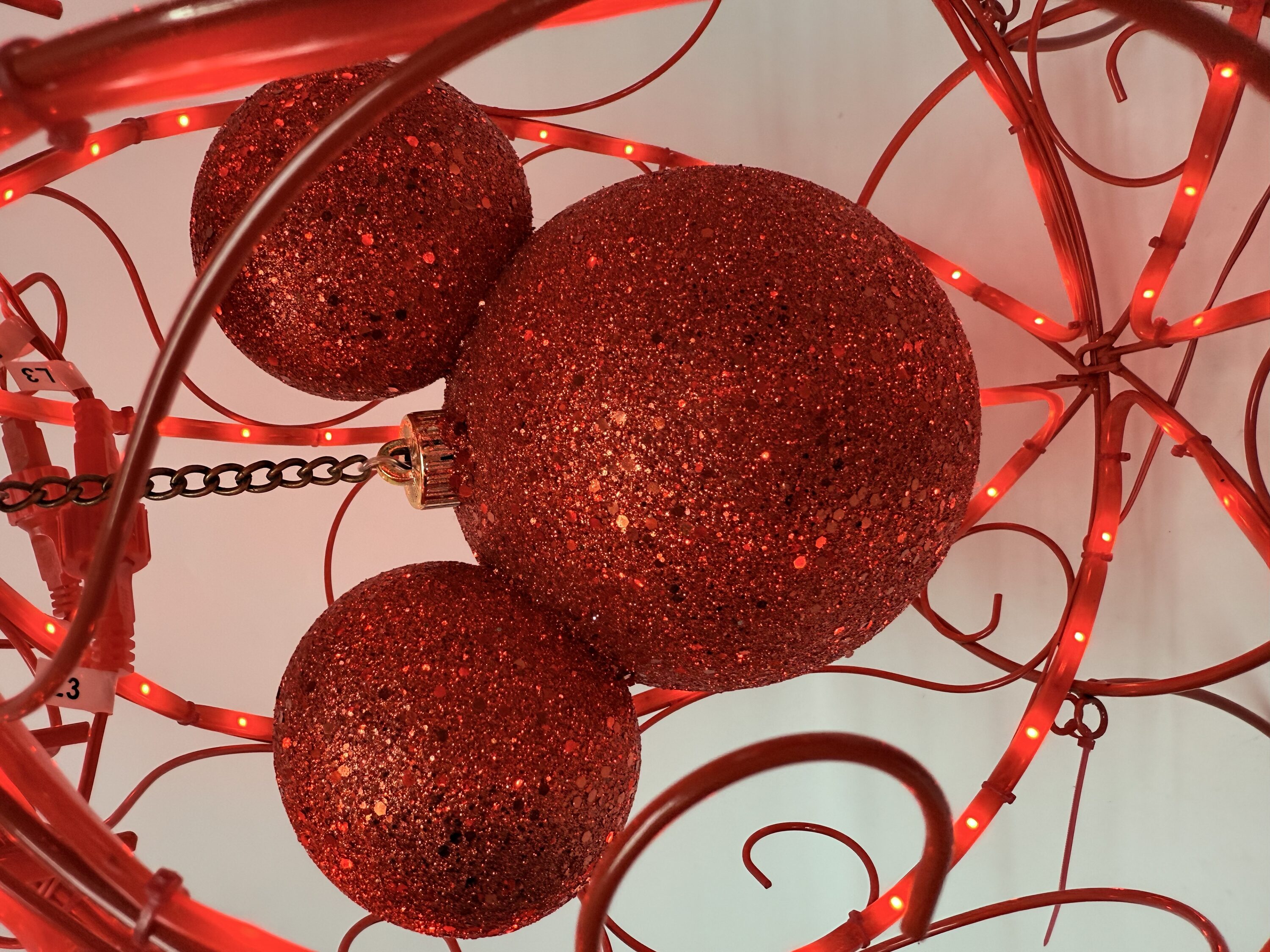 Disney HS21484 Table-Christmas-Decorations - View #5