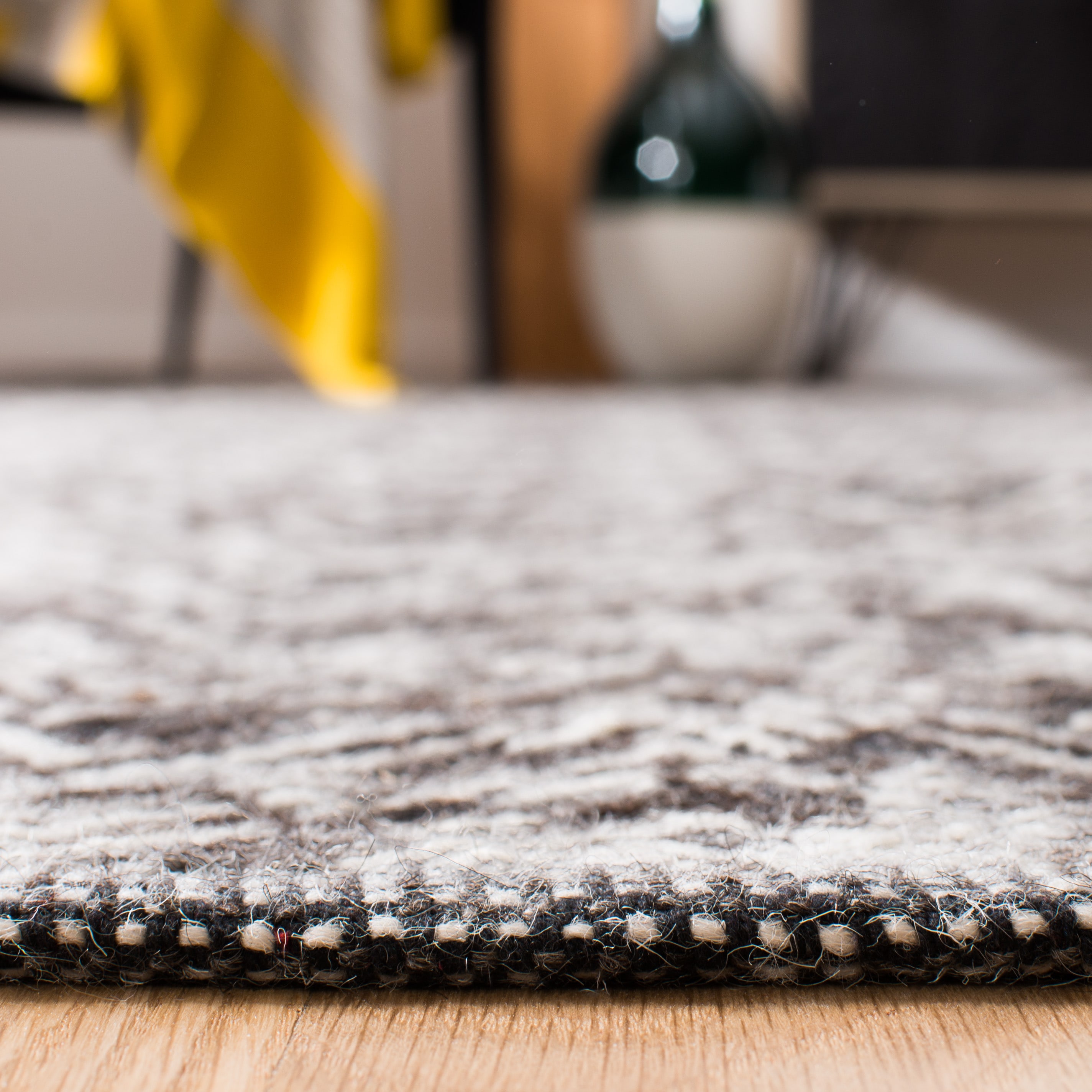 Safavieh KLM401T-5 rugs - View #4
