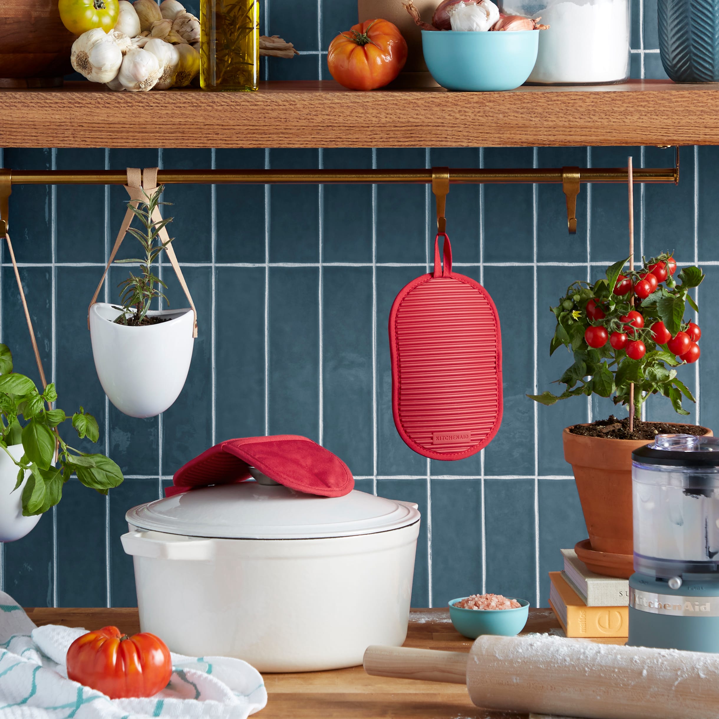  KitchenAid Ribbed Soft Silicone Water Resistant Pot Holder Set,  Aqua Sky, 2 Piece Set : Home & Kitchen