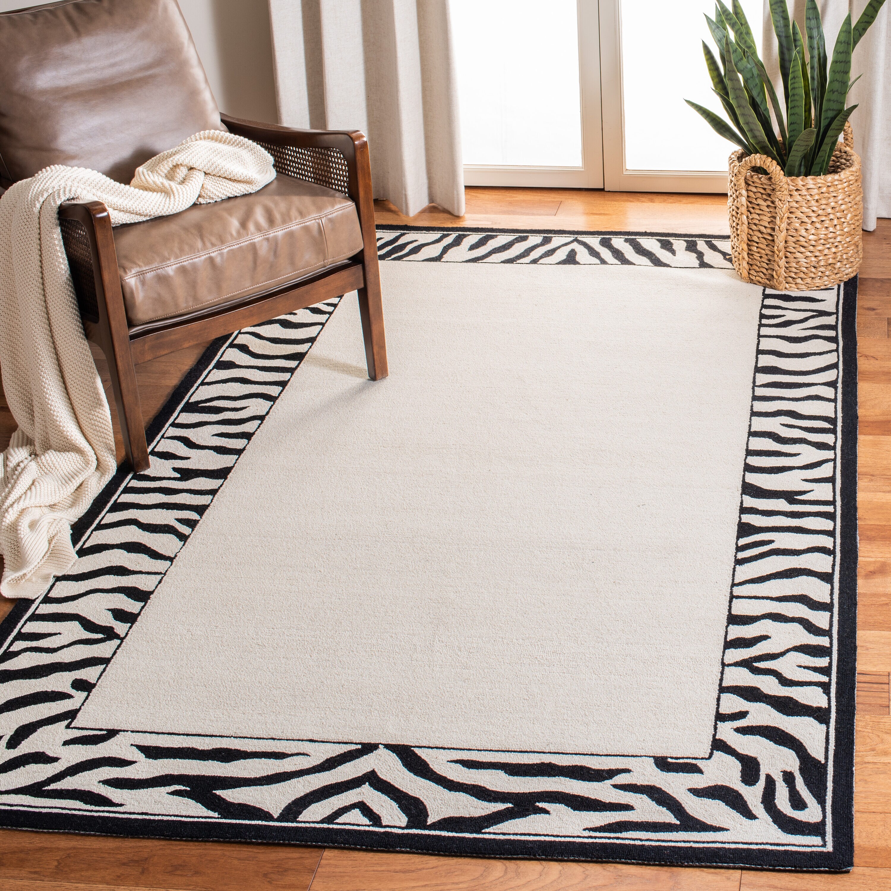 Safavieh HK731A-4 rugs - View #2