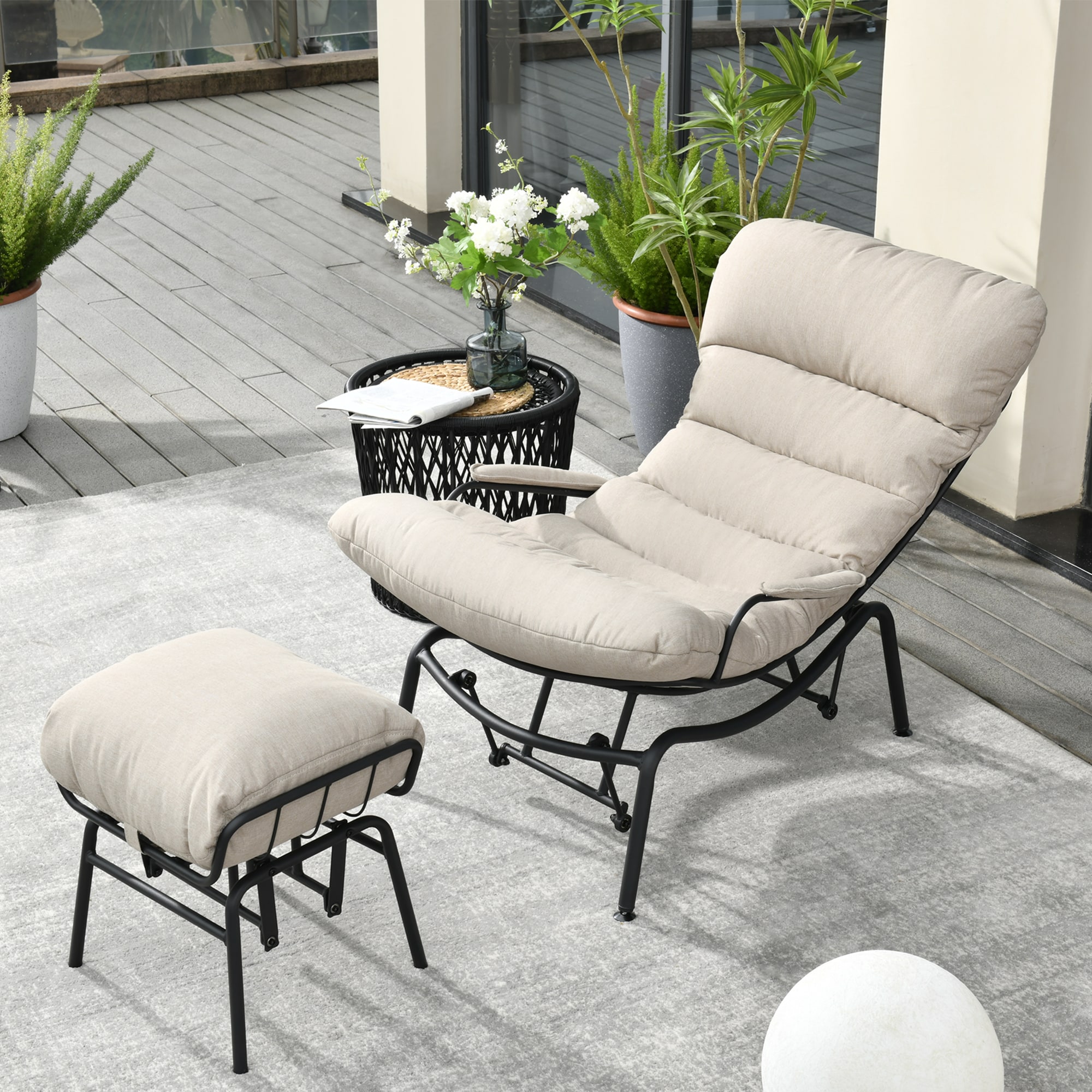 Ovios FYTL-600A Black Metal Frame Rocking Chair with Off-white Cushioned Seat