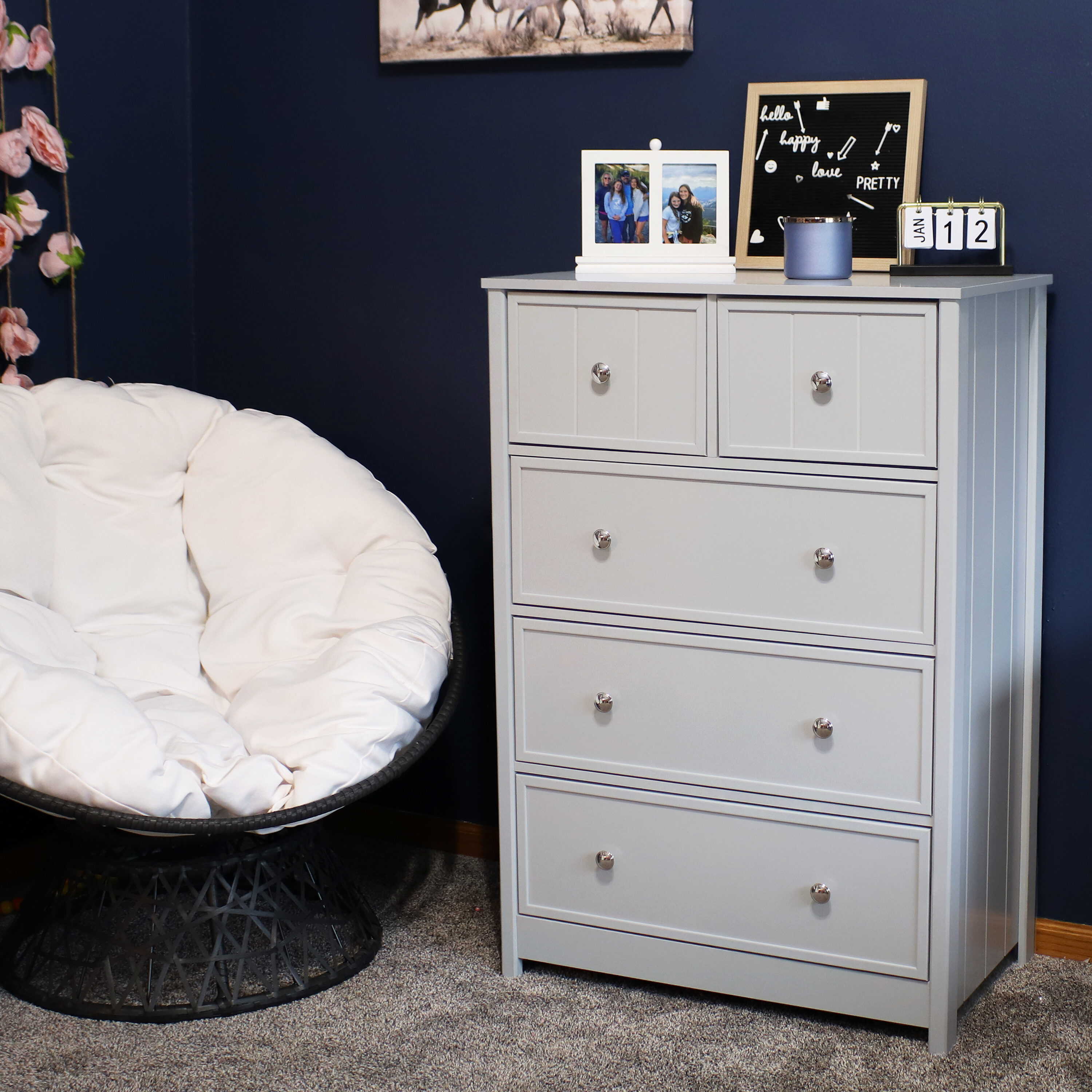 Sunnydaze Decor DTA-300 Gray 5 -Drawer Standard dresser