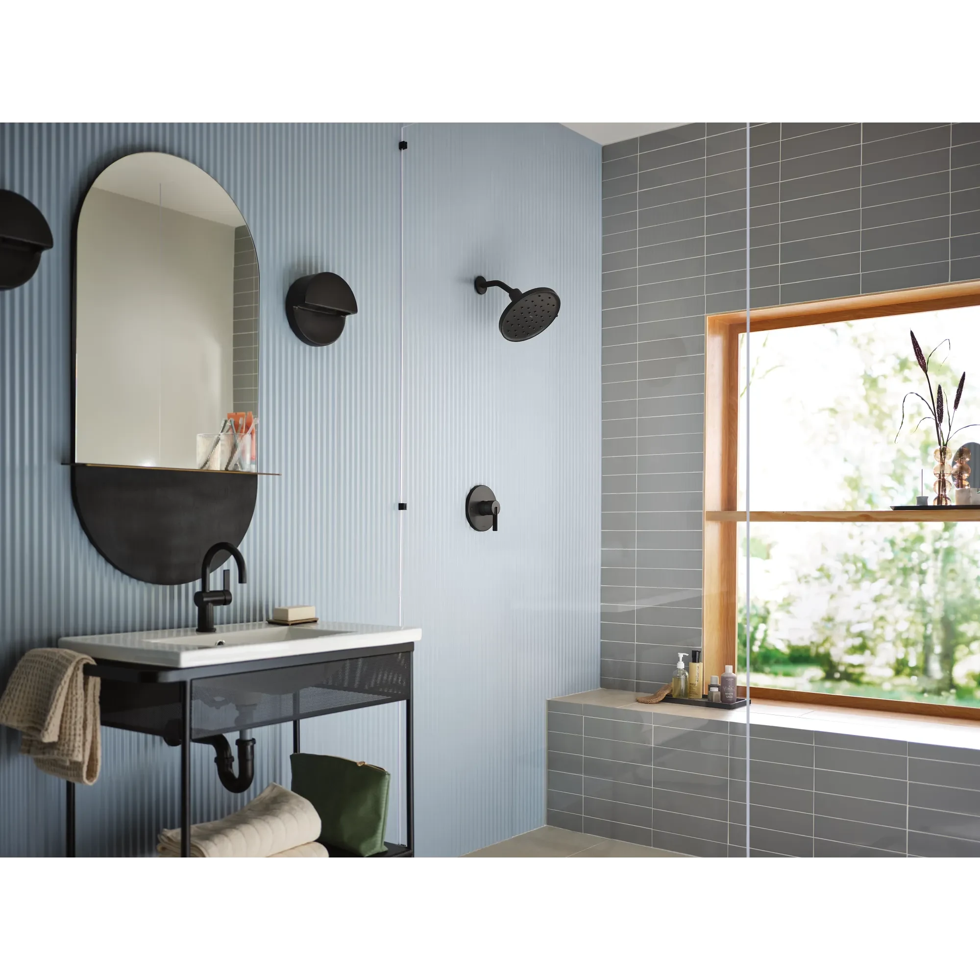 Moen 220R3BL Fixed-Showerhead - View #6