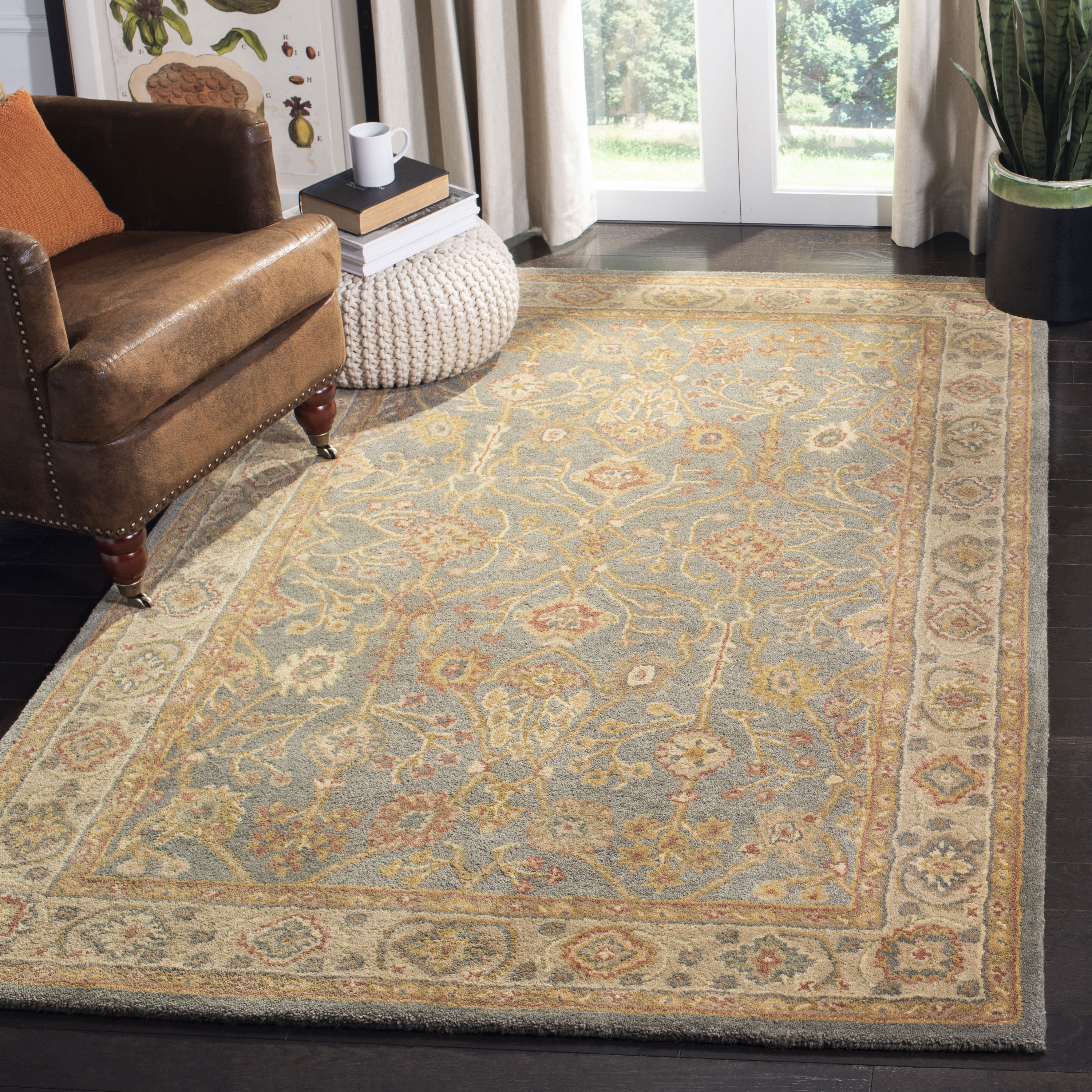Safavieh AT314A-5 Antiquity Heghan 5 x 8 (ft) Tufted Wool Blue/Ivory Rectangular Indoor Floral/Botanical Vintage Area rug