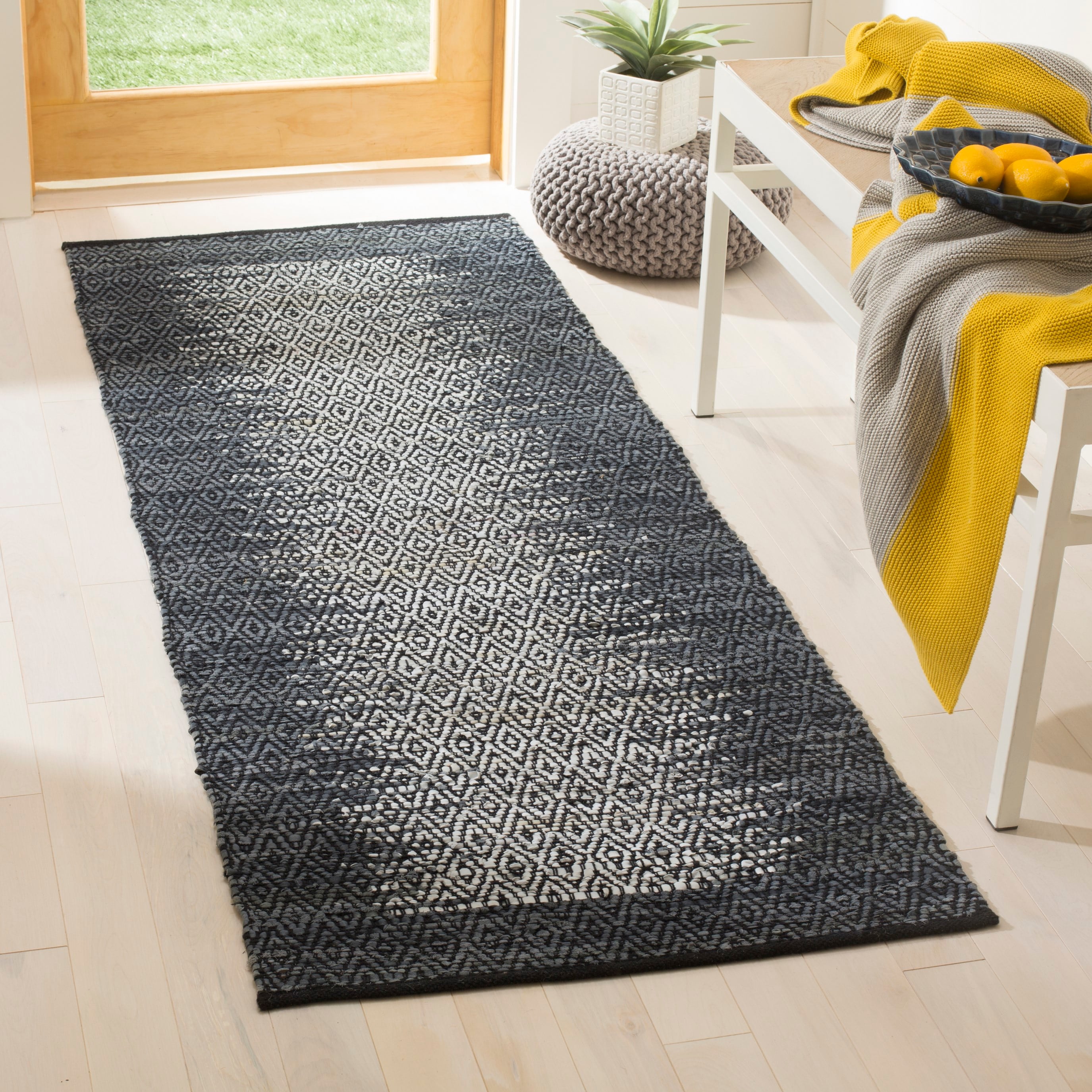 Safavieh VTL387B-26 Vintage Leather Deaver 2 x 6 (ft) Leather Light Gray/Charcoal Rectangular Indoor Border Coastal Runner rug