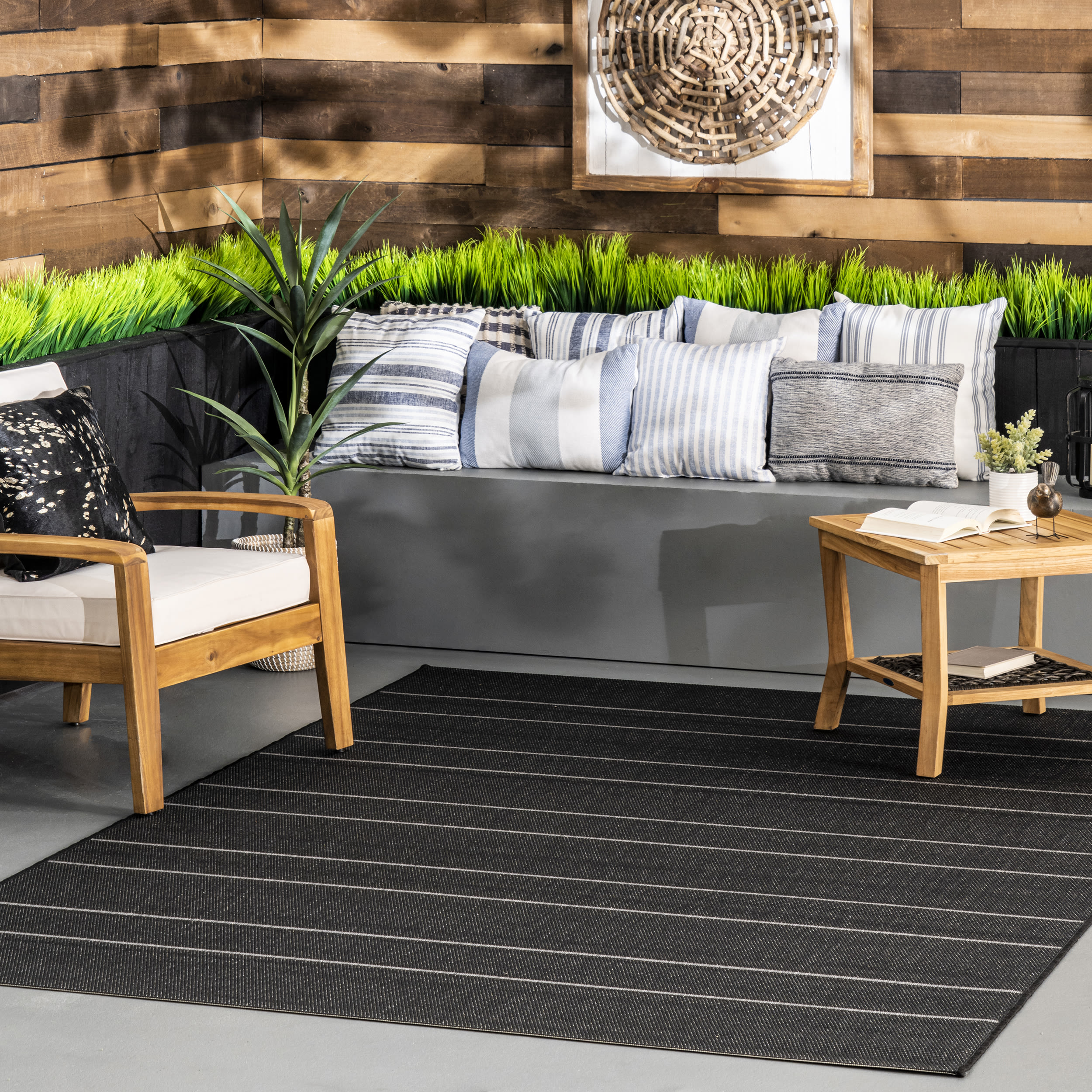 nuLOOM OWDN27B-406 Alaina 4 x 6 (ft) Loomed Polypropylene Black Rectangular Indoor/Outdoor Stripe Area rug