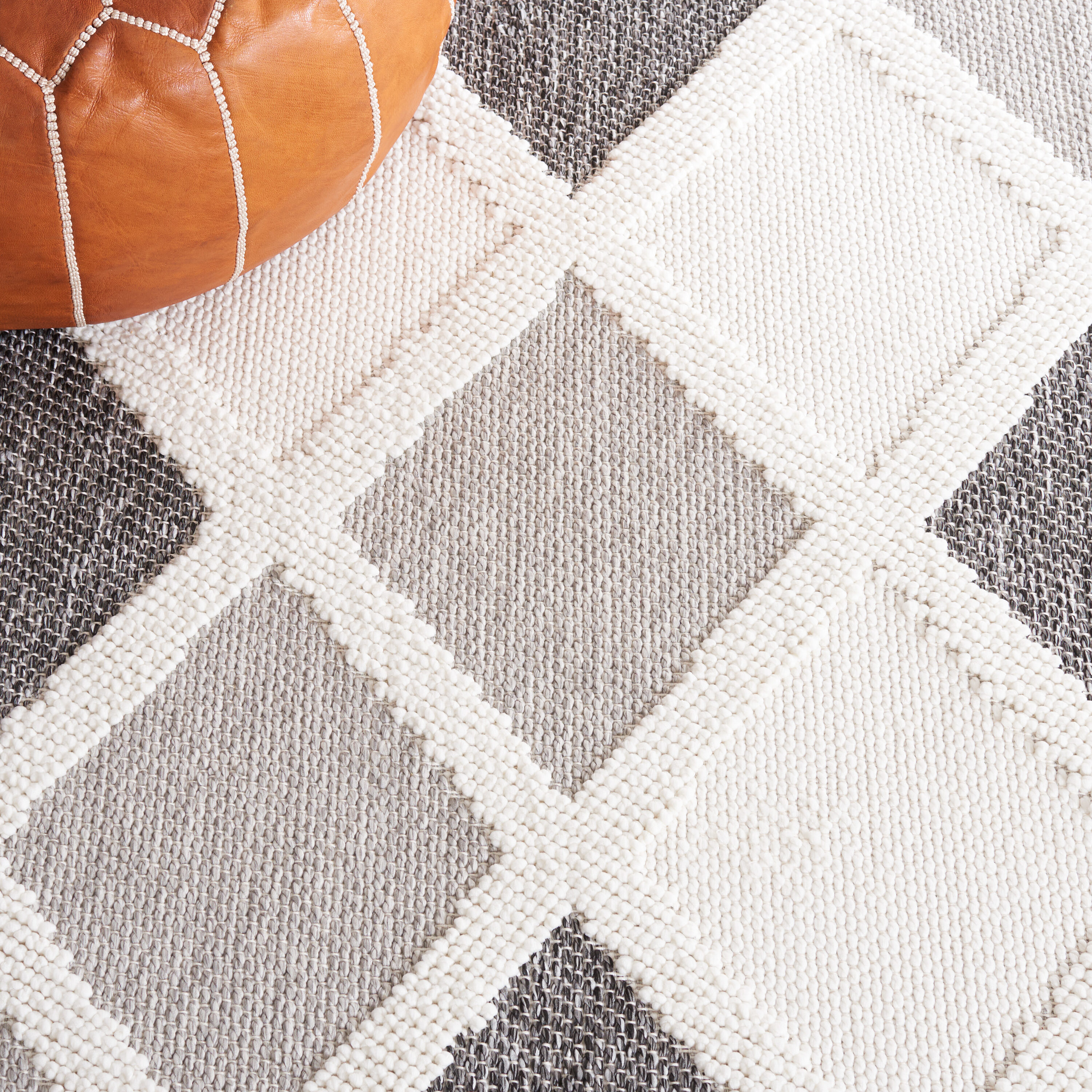 Safavieh LOT102A-4 rugs - View #5