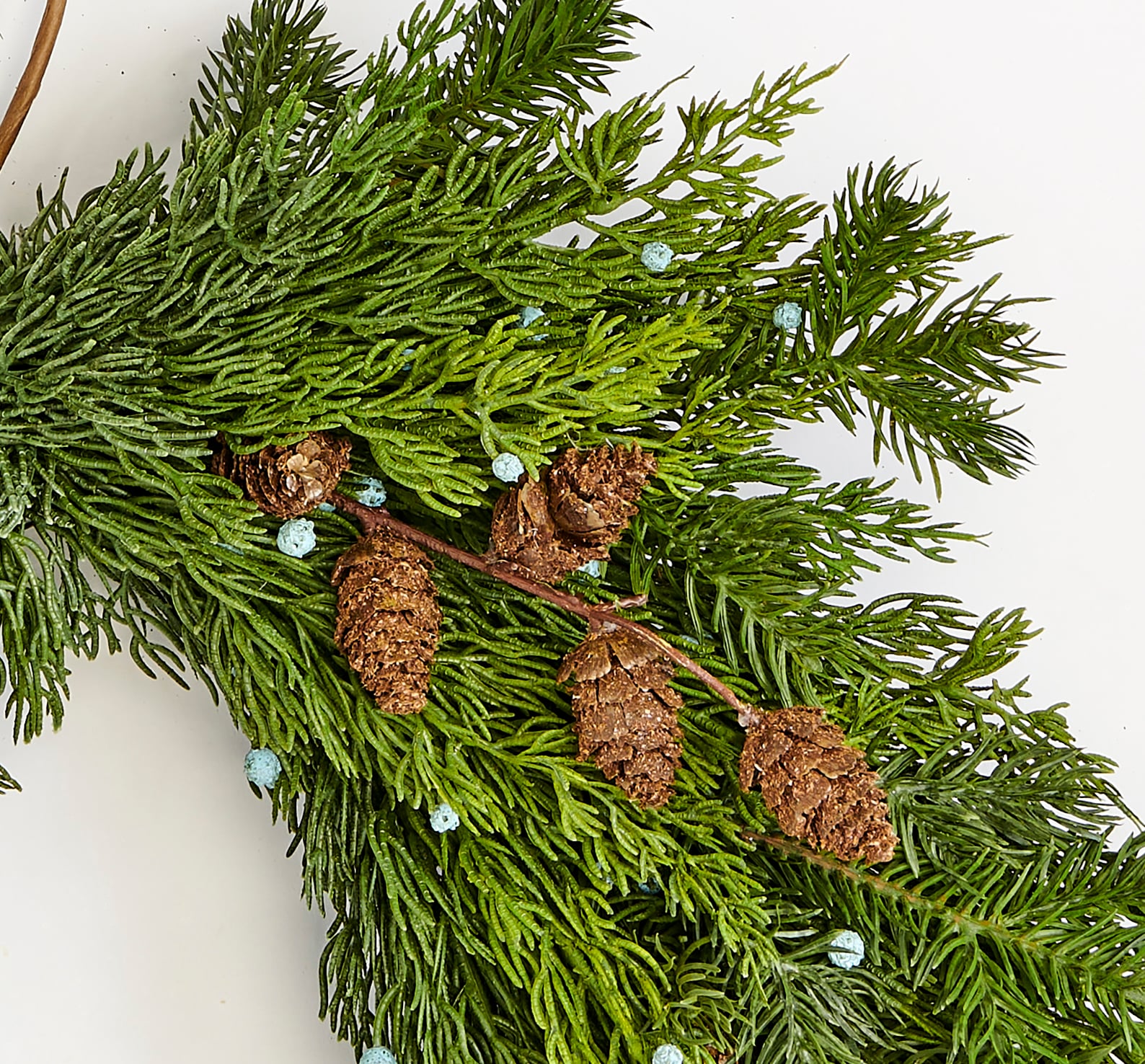 Worth Imports 12026 Artificial-Christmas-Wreaths - View #2