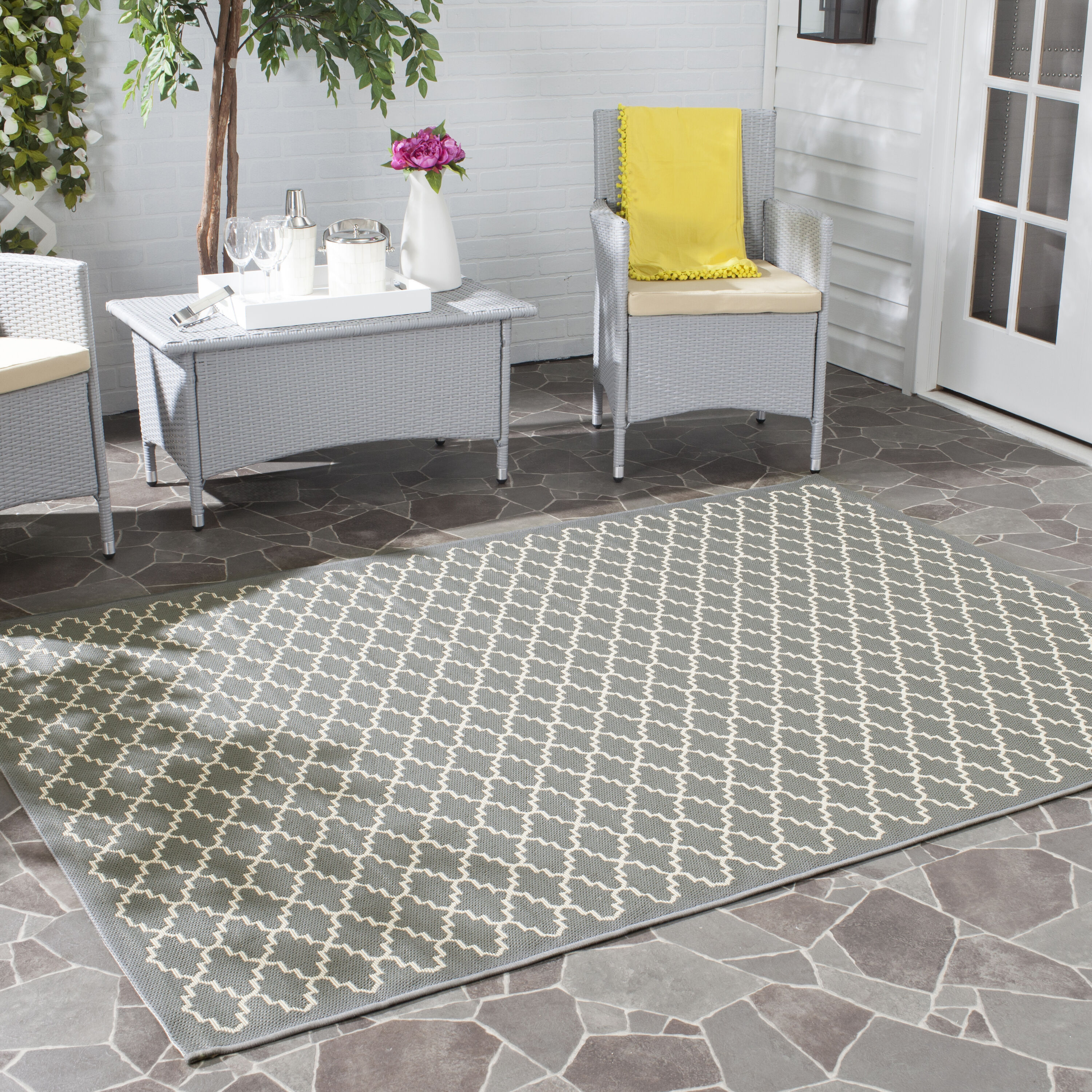 Safavieh CY6919-246-8SQ Courtyard Watling 8 x 8 (ft) Loomed Polypropylene Anthracite/Beige Square Indoor/Outdoor Trellis Area rug