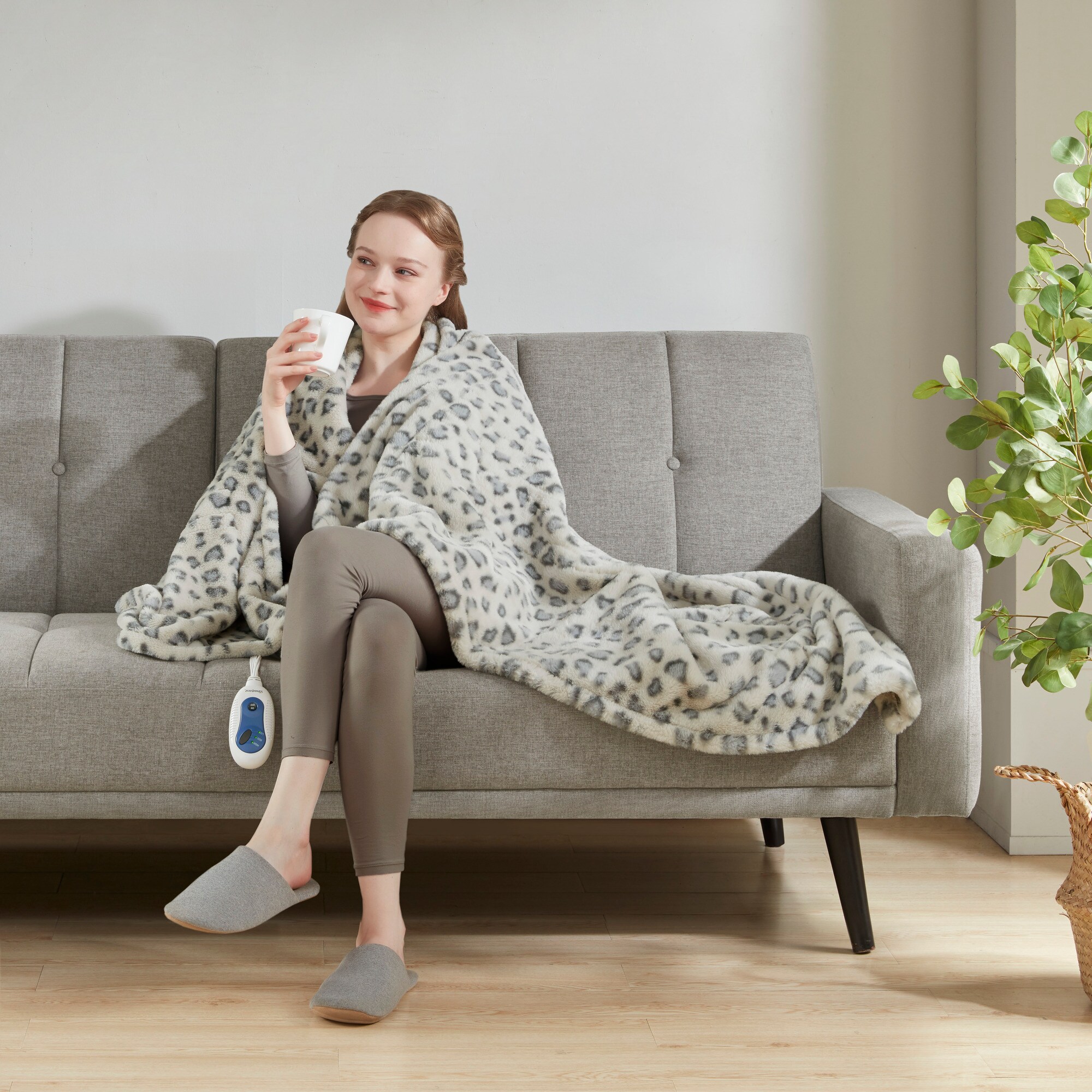 Beautyrest BR54-4182 Blankets-And-Throws - View #3
