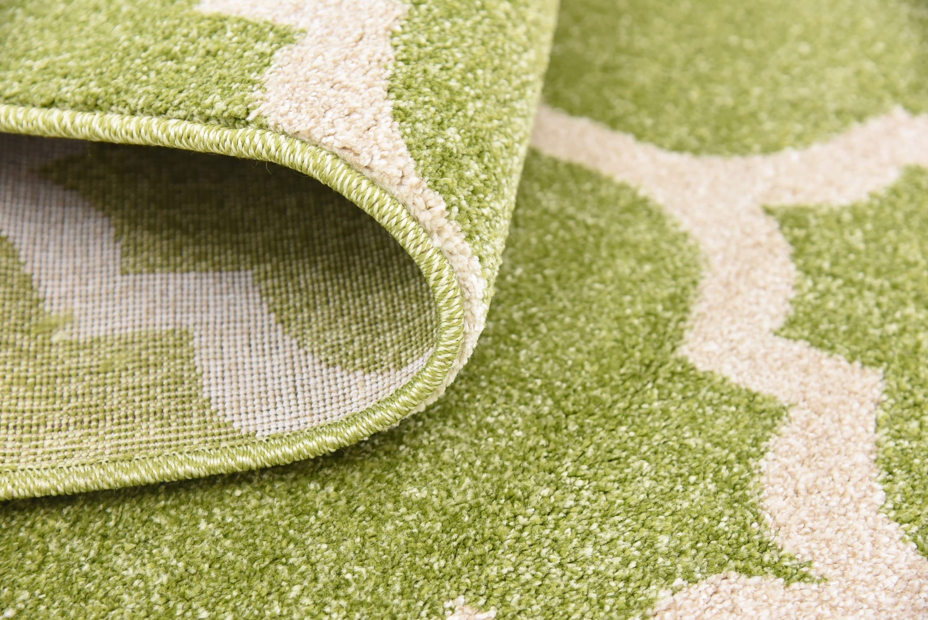 Light Green Square Trellis Synthetic Easy-Care Rug