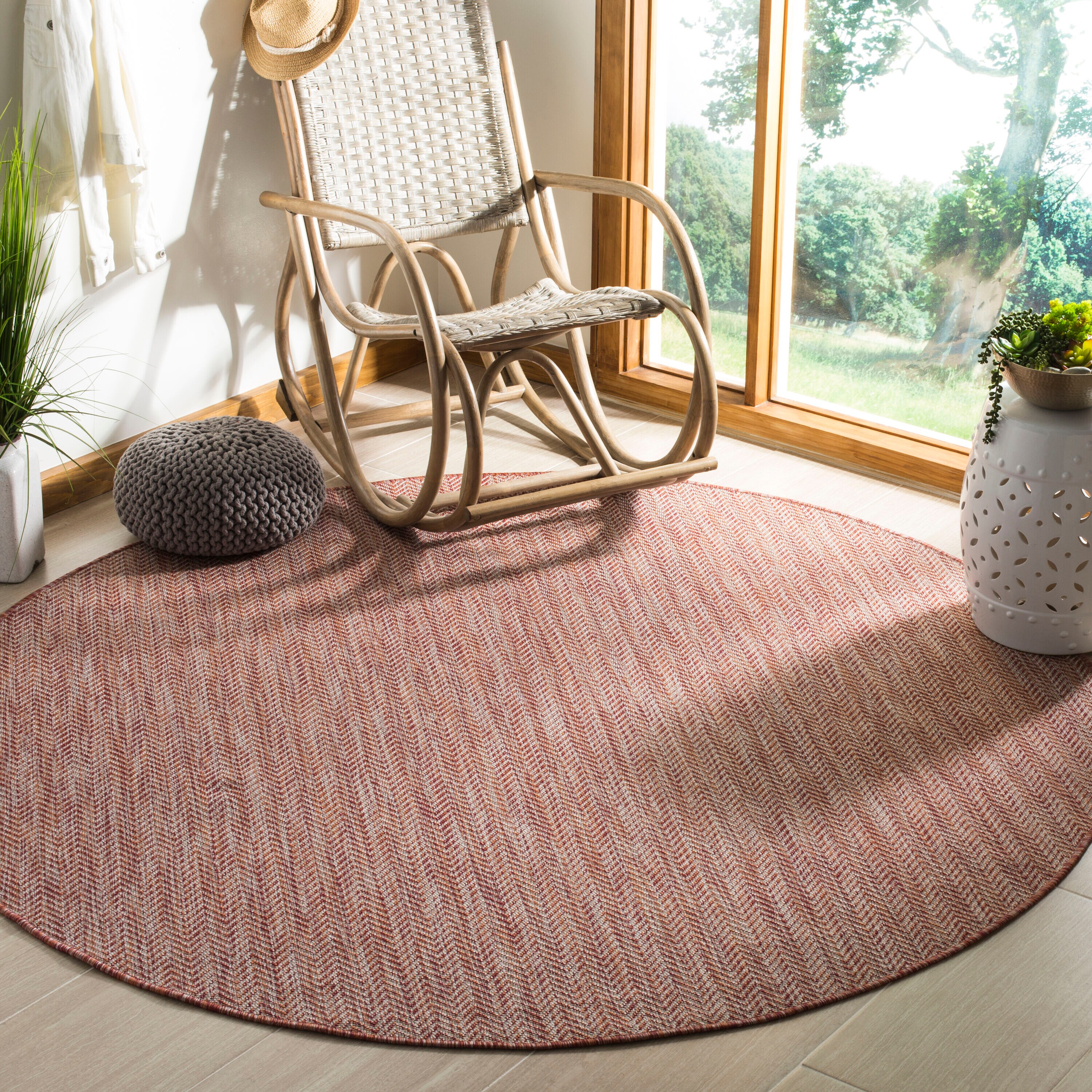 Safavieh CY8022-36521-5R Courtyard 5 x 5 (ft) Loomed Synthetic Red/Beige Round Indoor/Outdoor Solid Area rug