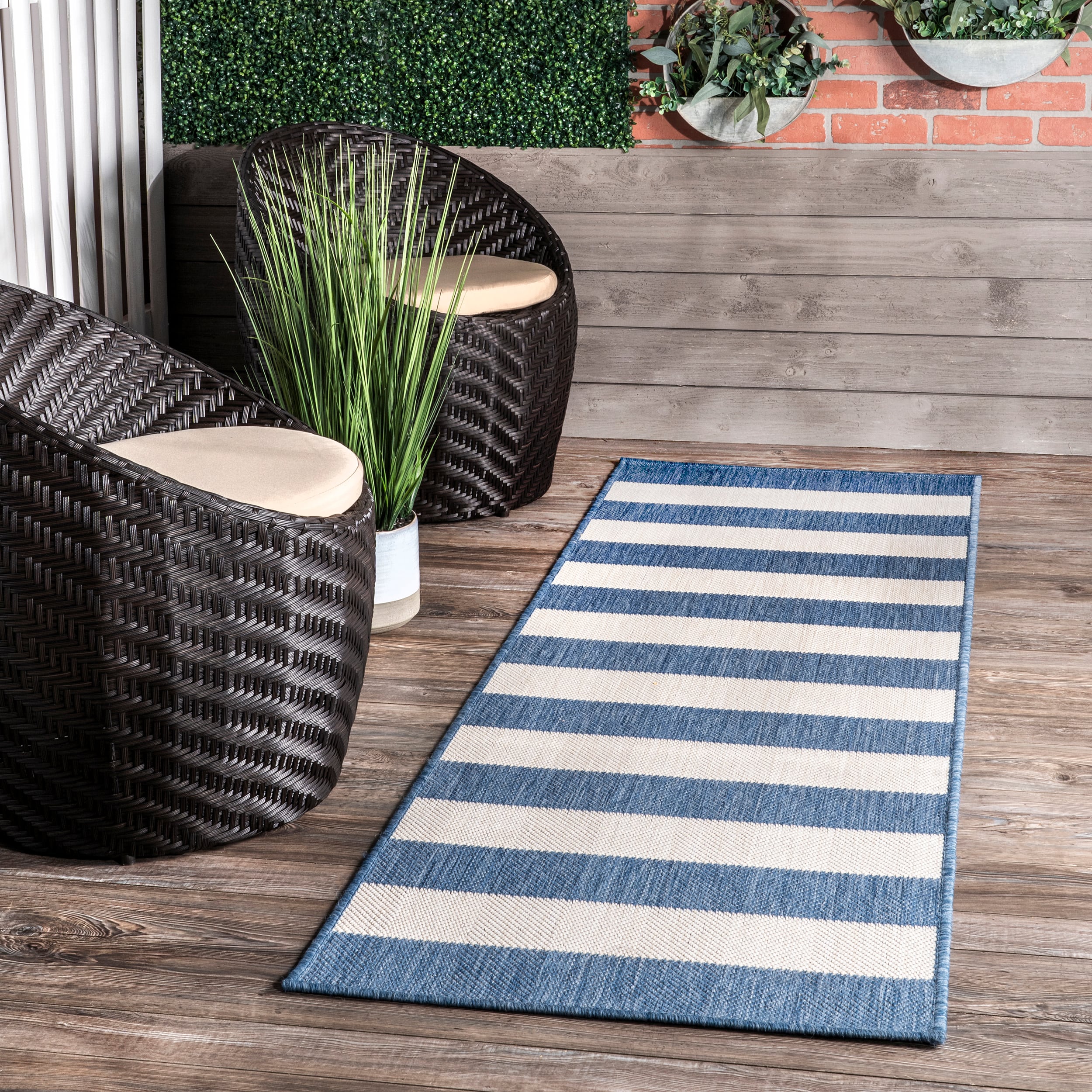 nuLOOM OWDN28B-208 Alexis 2 x 8 (ft) Loomed Polypropylene Blue Rectangular Indoor/Outdoor Stripe Runner rug