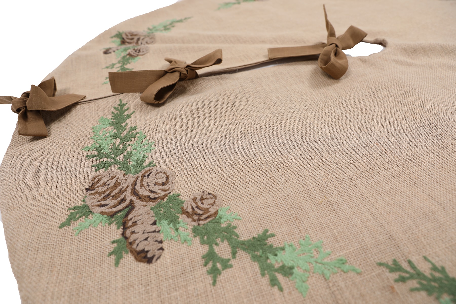 XIA Home Fashions XD1988256TSJUTE Tree-Skirts - View #2