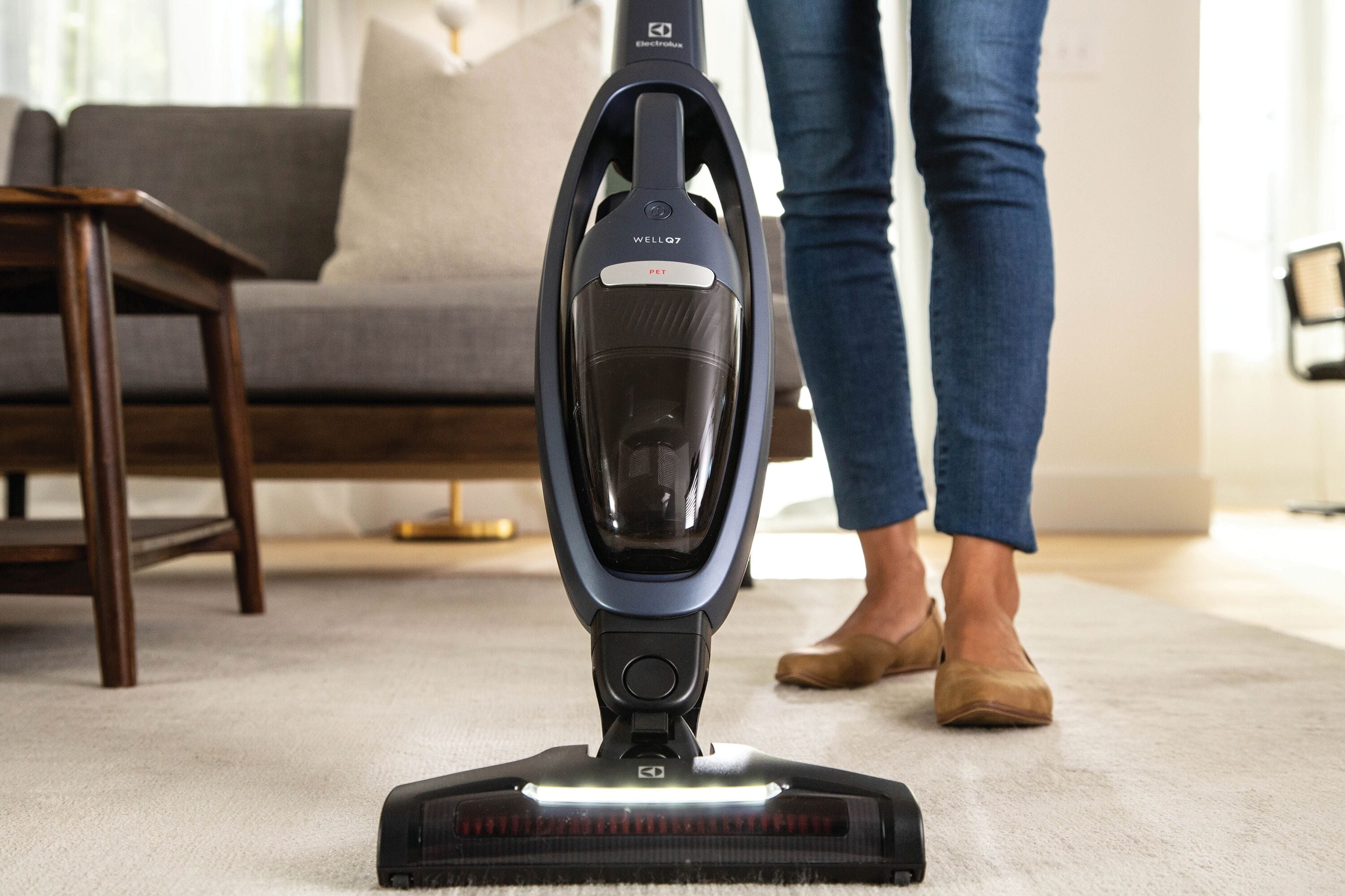 WellQ7™ Pet Vacuum, Vacuums
