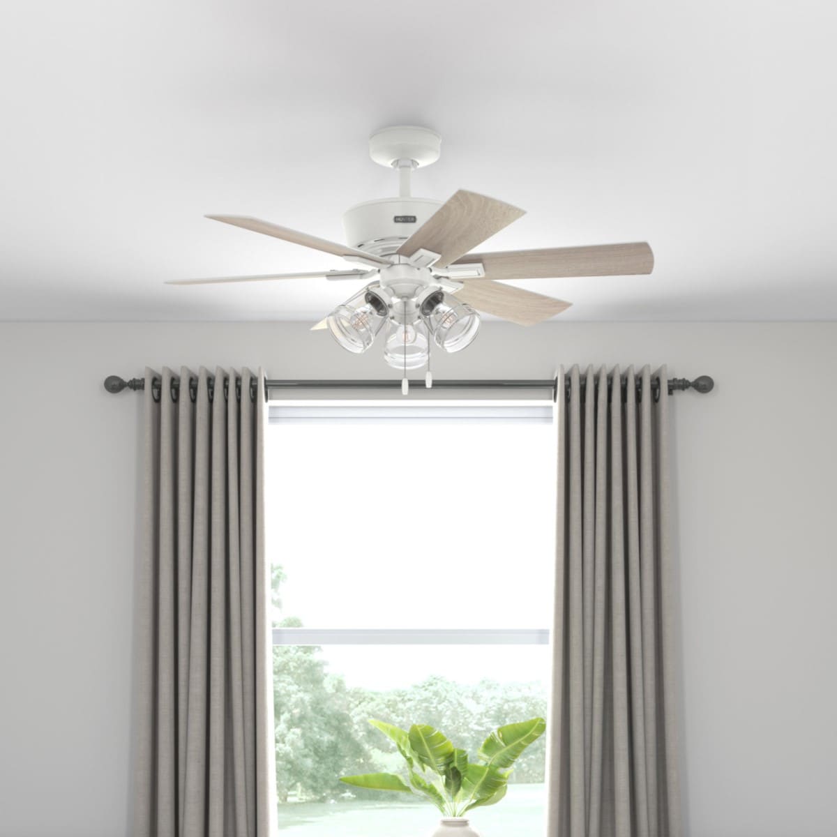 Hunter 51943 Pickens SureSpeed 44-in Fresh White with Light Oak Blades Ceiling Fan With Light ( 6 -Blade )