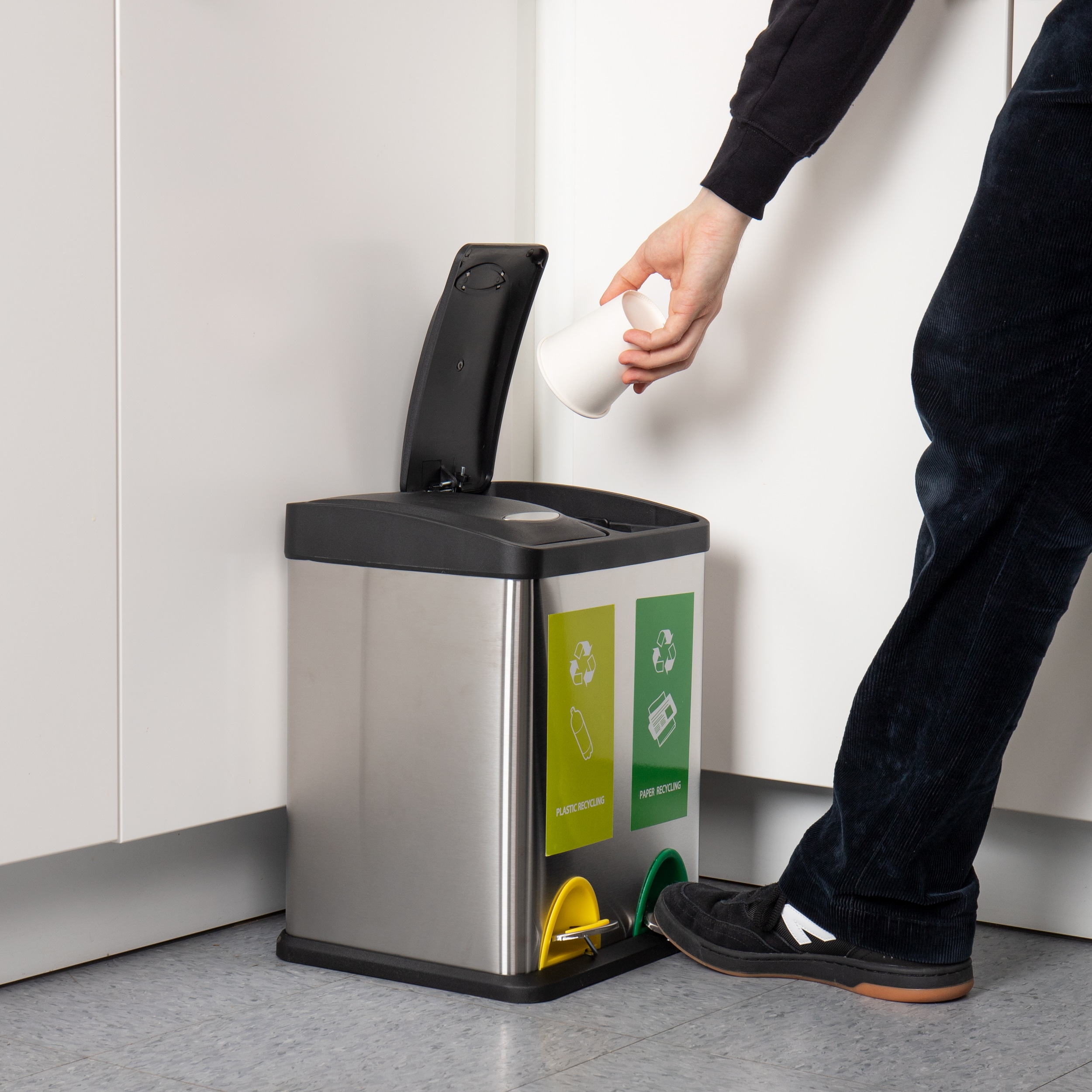 Mind Reader RECY24L3-SIL wastebaskets - View #2