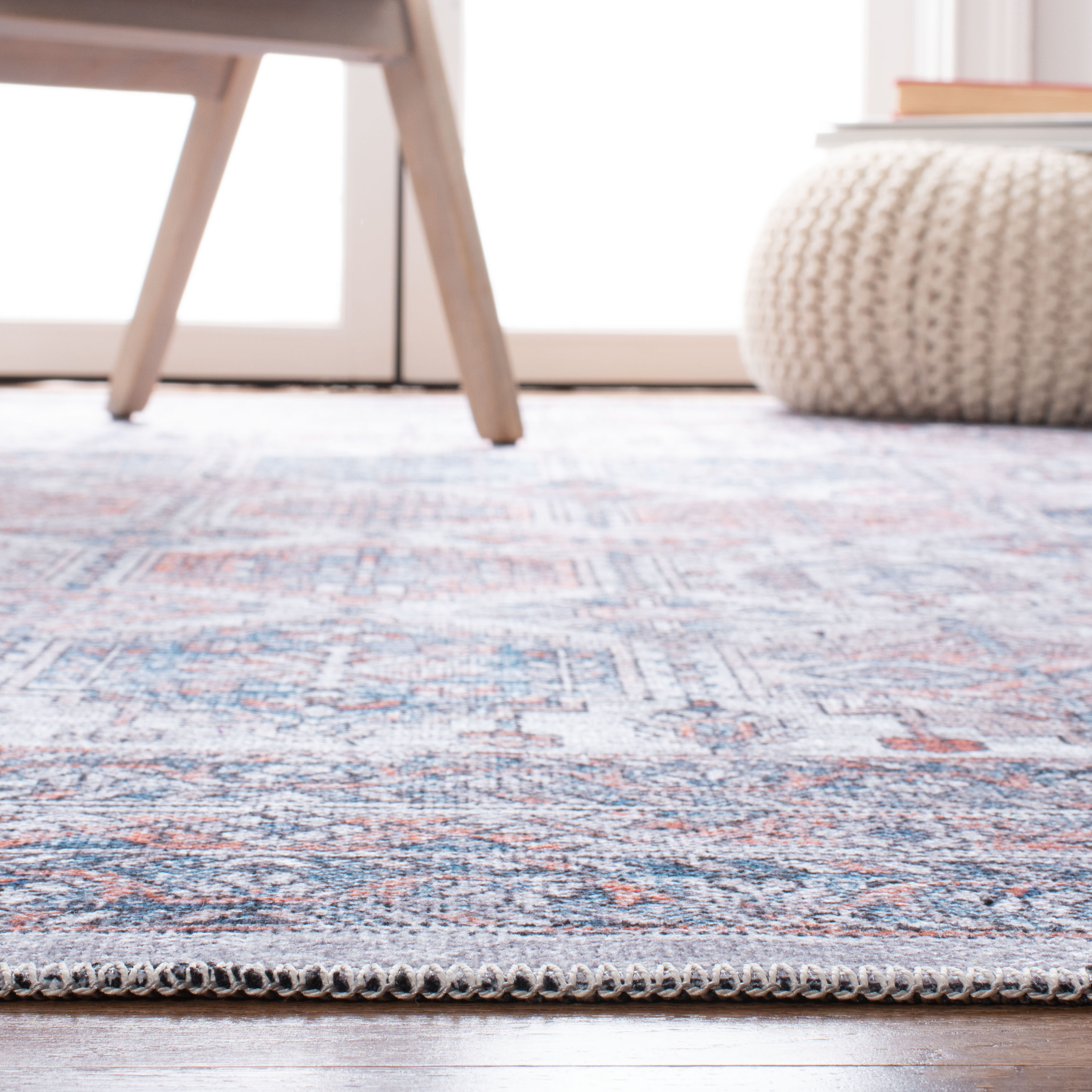 Serapi Ivory and Rust Rectangular Viscose Area Rug, 4' x 6'
