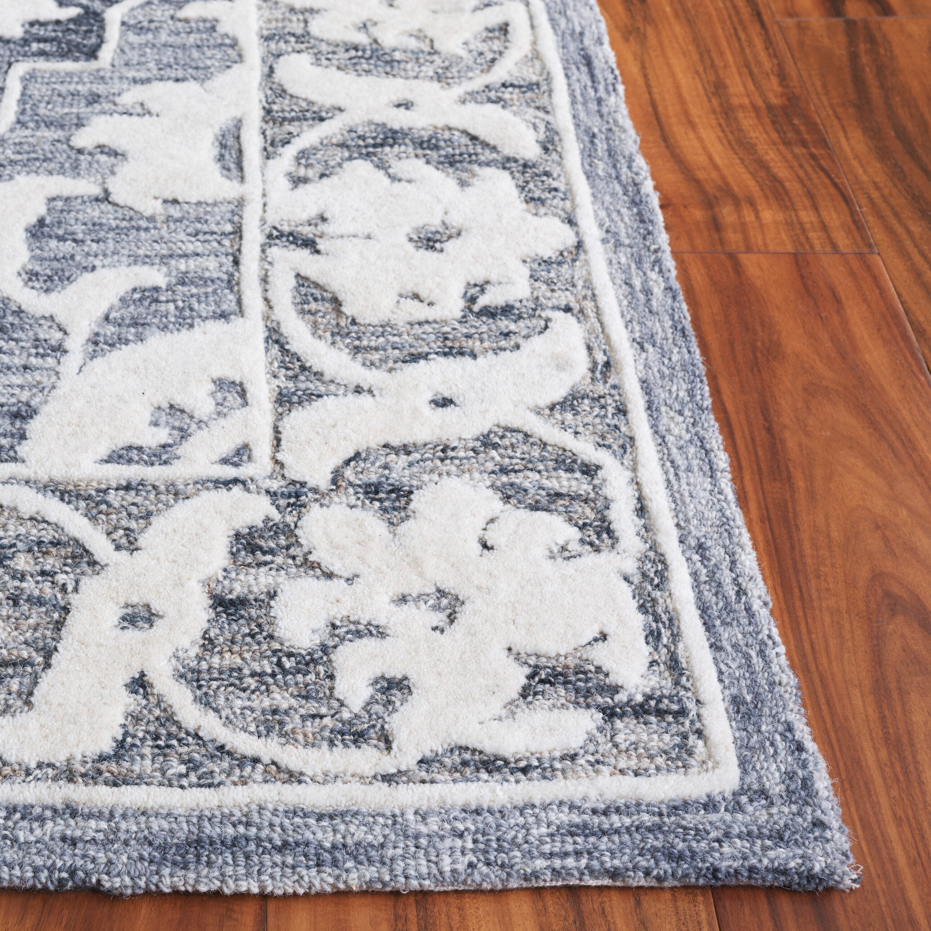Safavieh MET709L-5 rugs - View #3