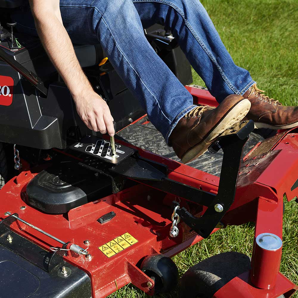 Toro Titan 54-in 26-HP V-twin Gas Zero-turn Riding Lawn