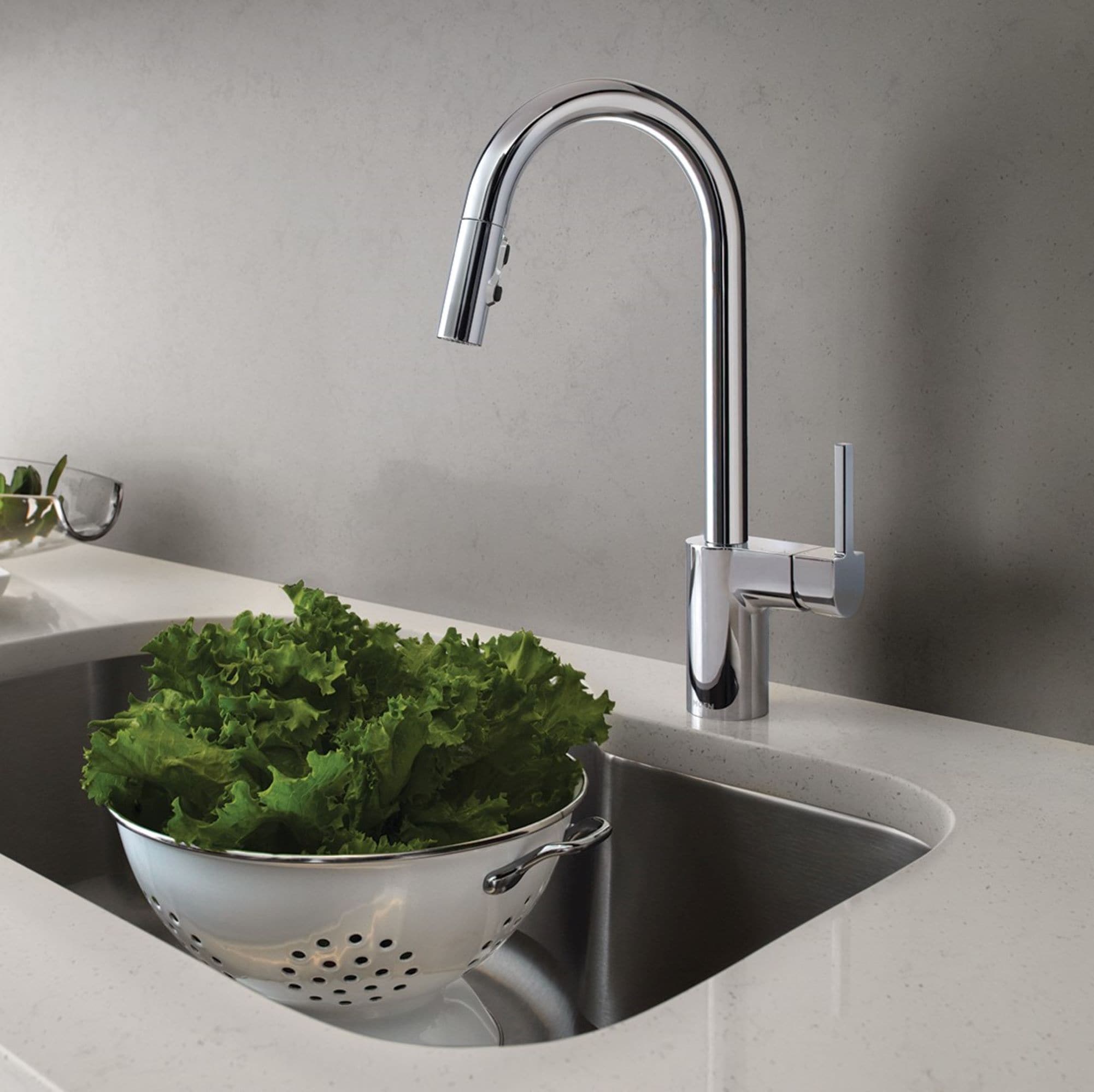 Moen 7565 Align Chrome Single Handle Deck-mount Pull-down Kitchen Faucet with Sprayer