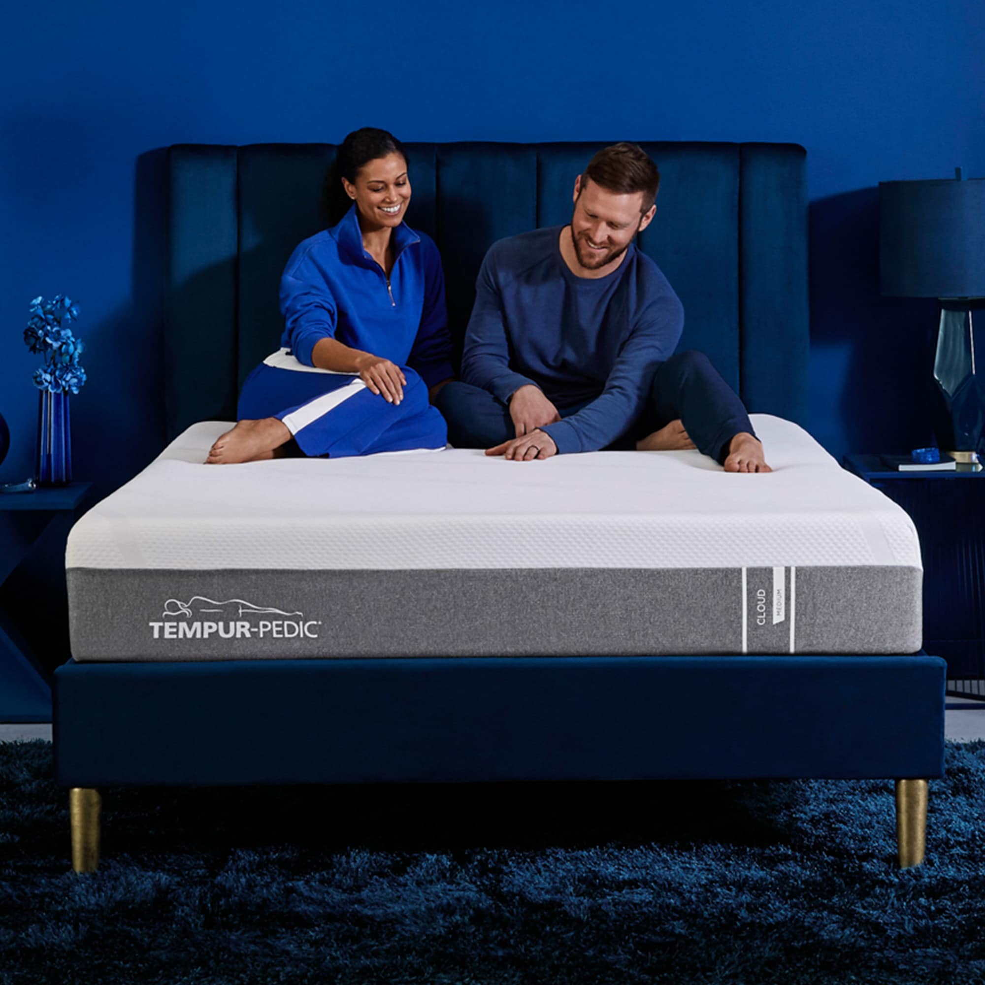 TEMPUR-PEDIC 10-in Full Hybrid Memory Foam/Coil Blend Mattress in a Box ...