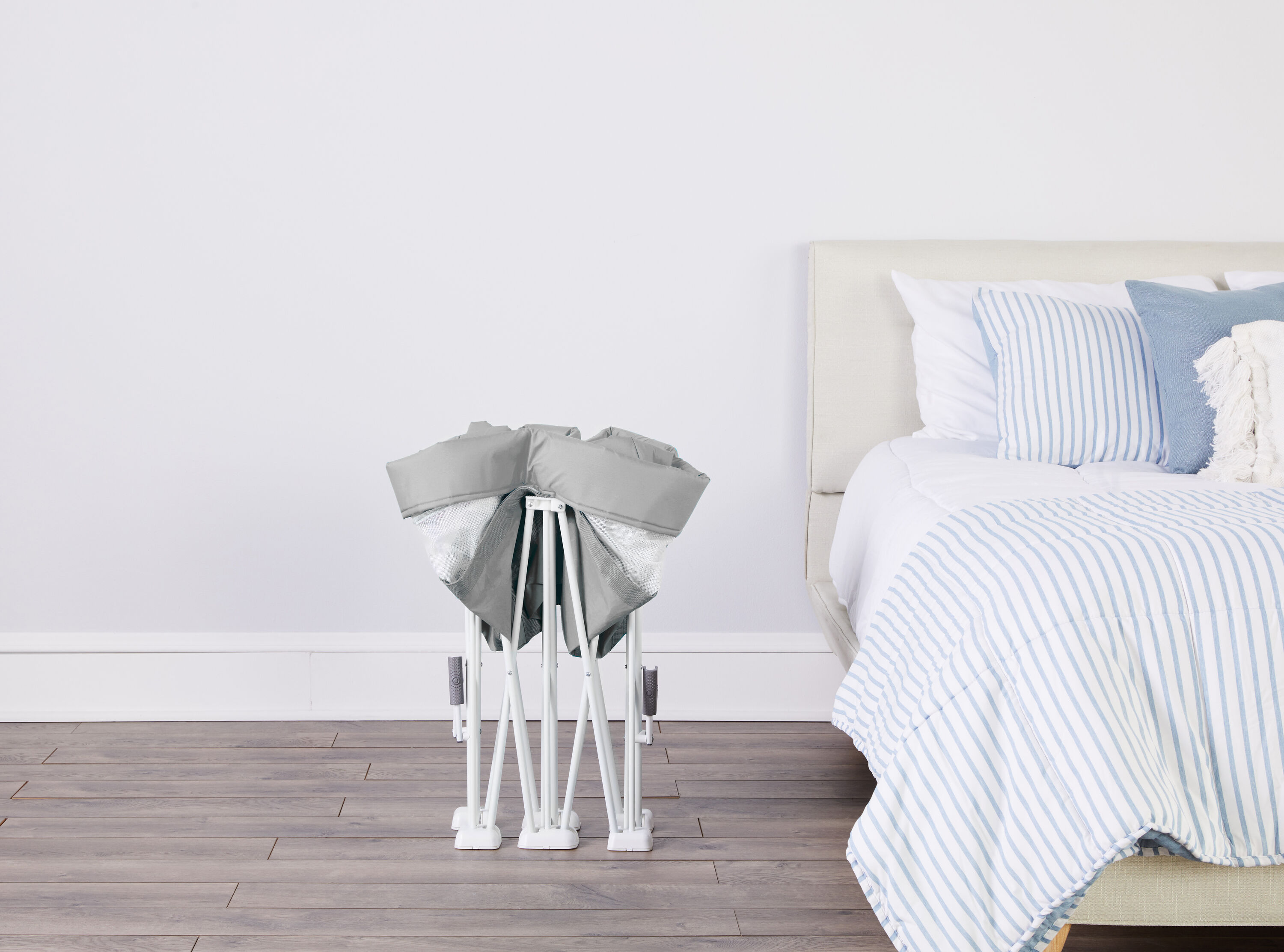 Gray Portable Infant Bassinet with Padded Insert