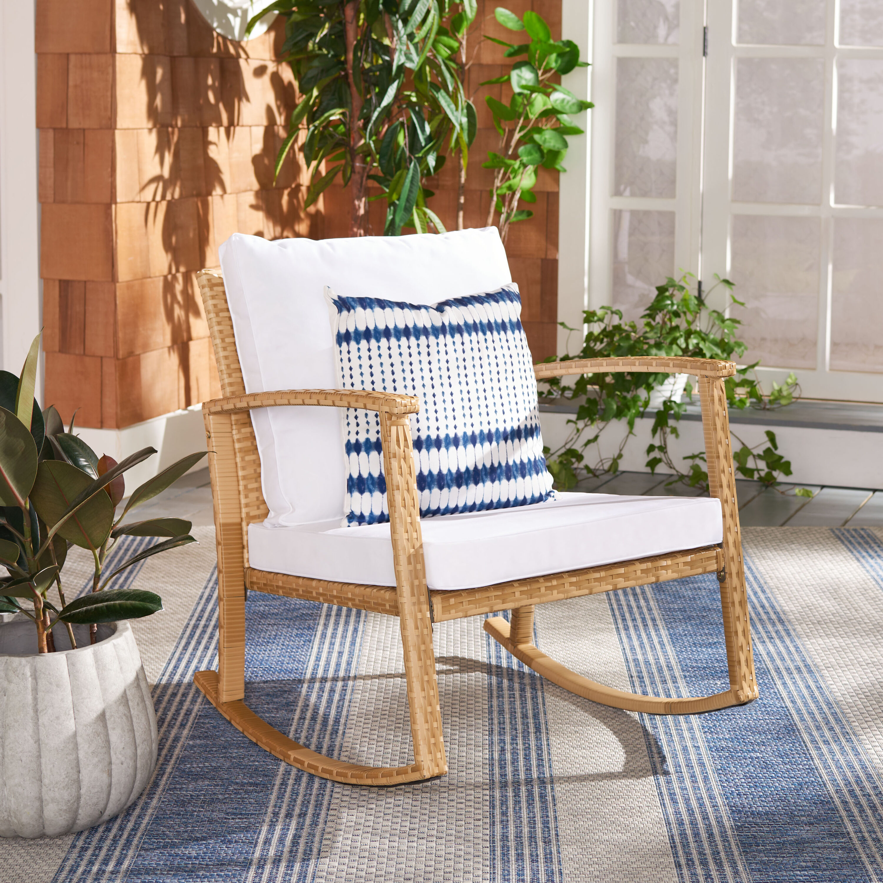Safavieh PAT7721D Patio-Chairs - View #7