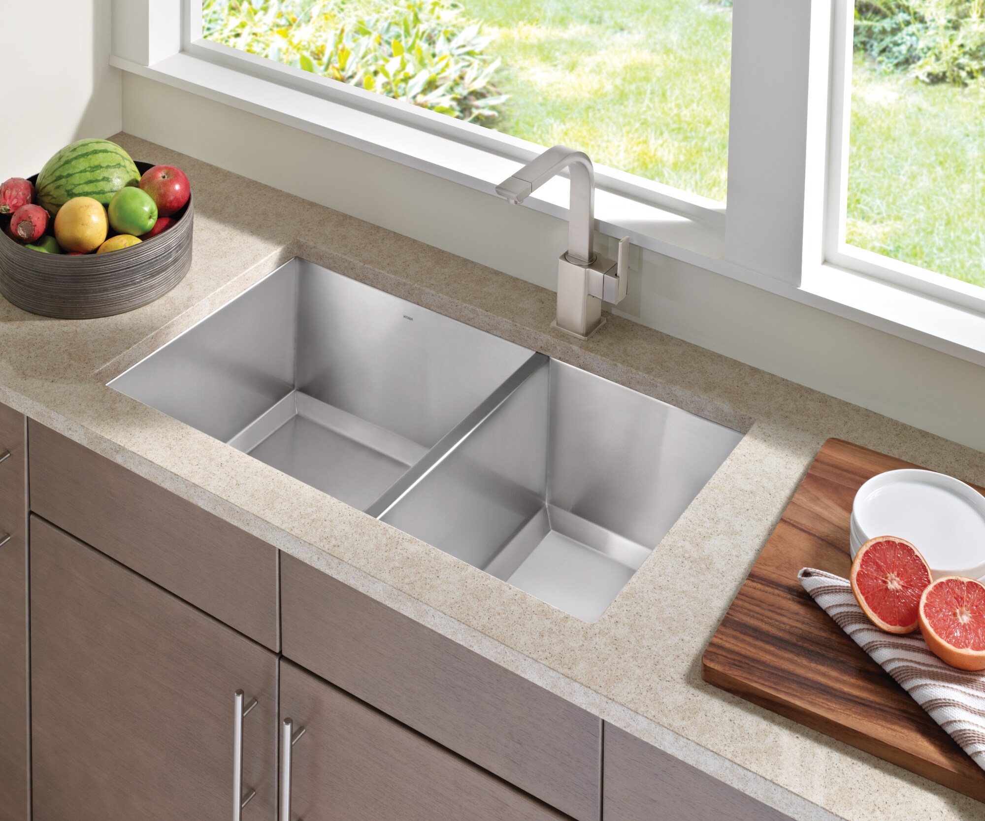 Moen 1600 Undermount 34 In X 34 In Satin Stainless Steel Double Offset