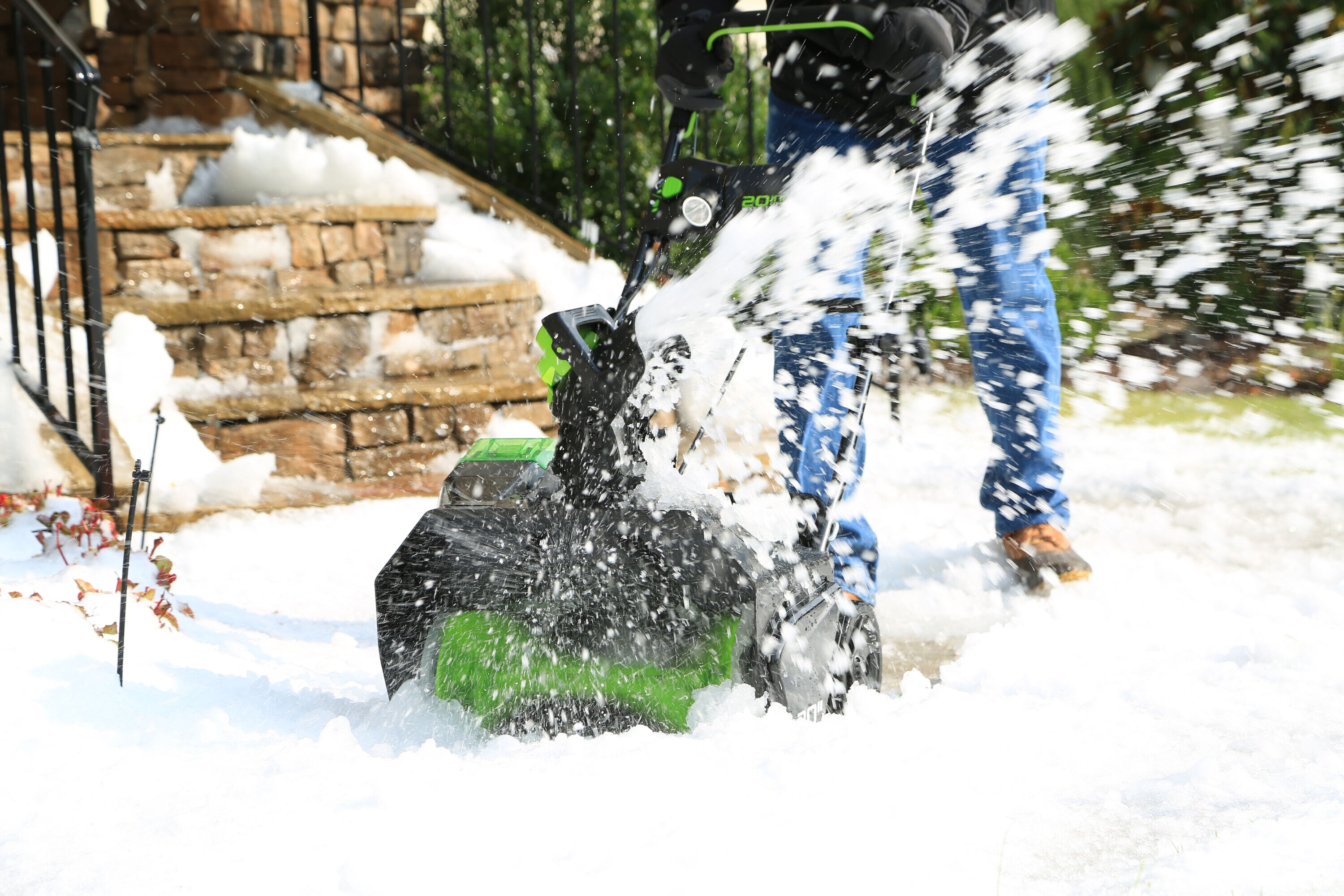 Greenworks Pro 80-volt Max 20-in Single-stage Push Battery Snow Blower ...