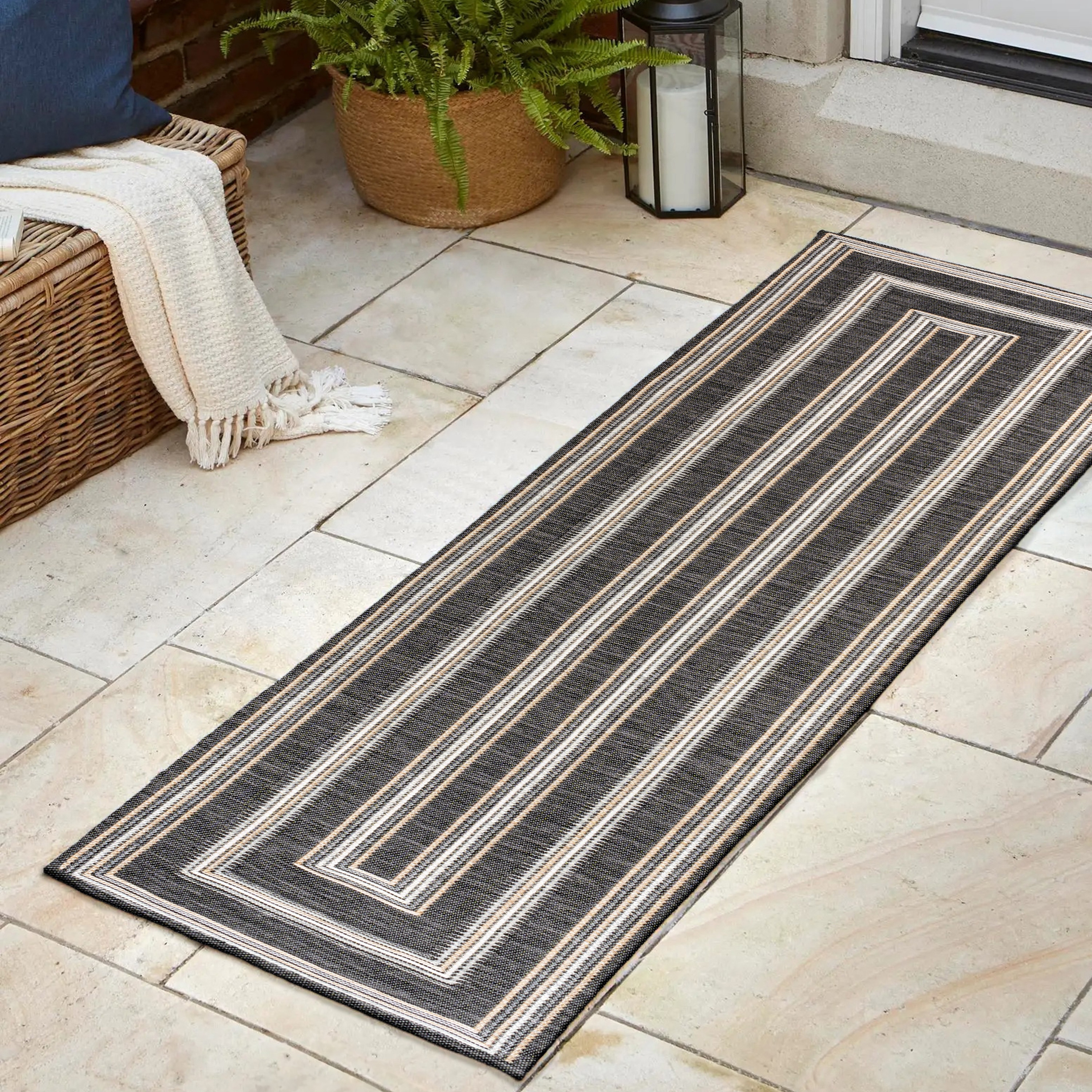 JONATHAN  Y SVH101B-28 Savannah Argo Nautical Reversible 2 x 8 (ft) Loomed Polypropylene Black/Cream Rectangular Indoor/Outdoor Stripe Coastal Runner rug