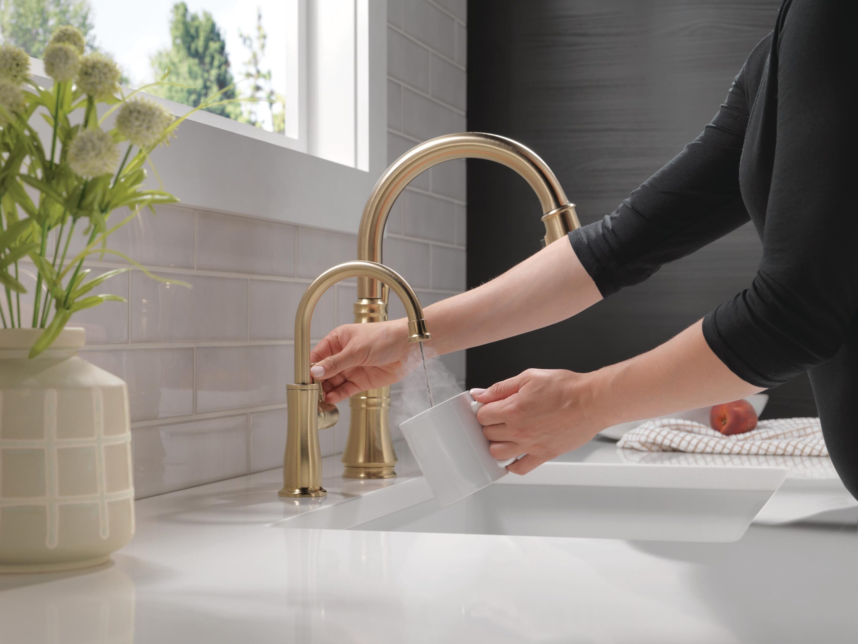 Delta 1960LF-H-CZ Hot-Water-Dispensers - View #2