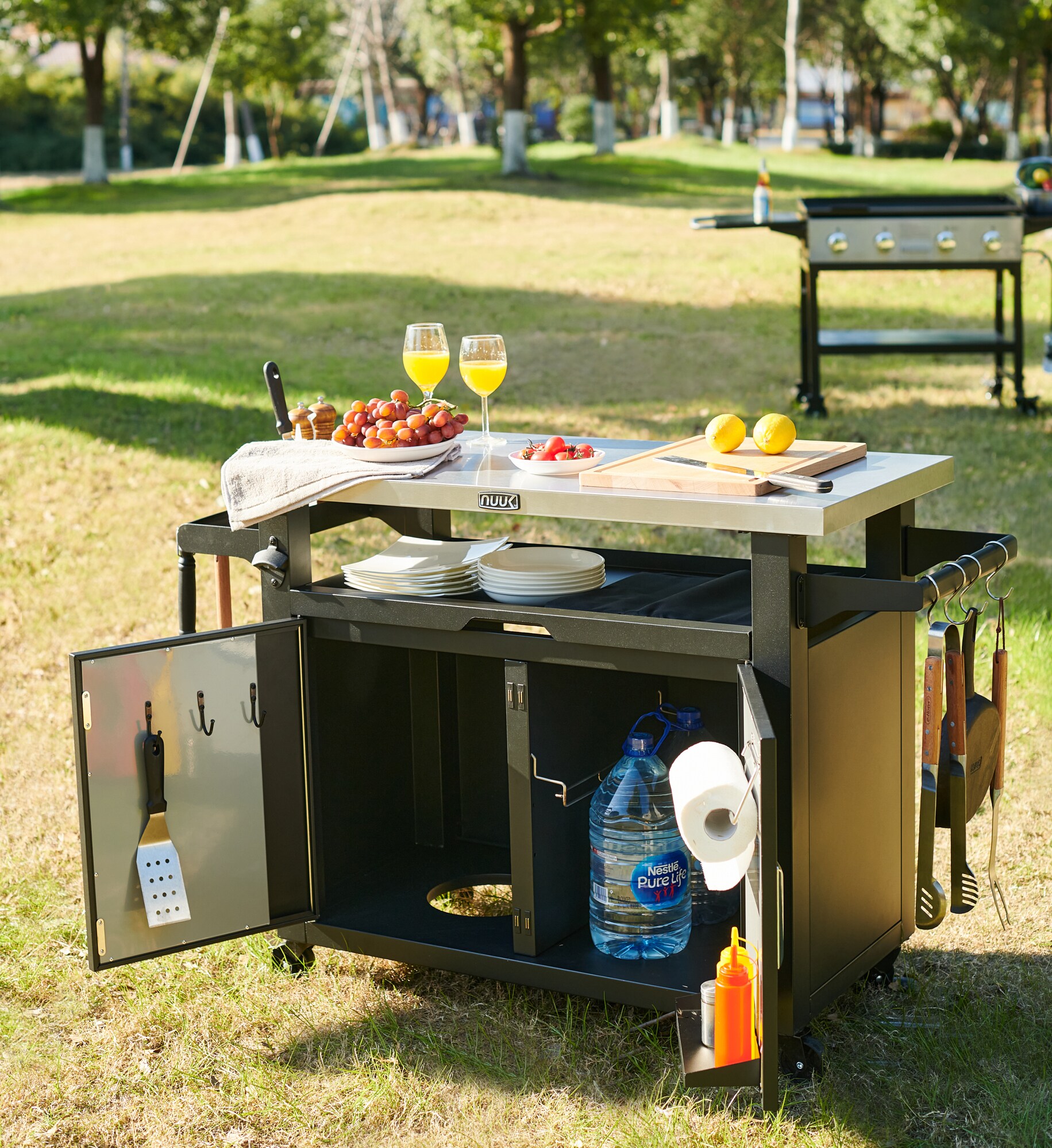 NUUK MC810 Grill-Carts-Grill-Stands - View #3