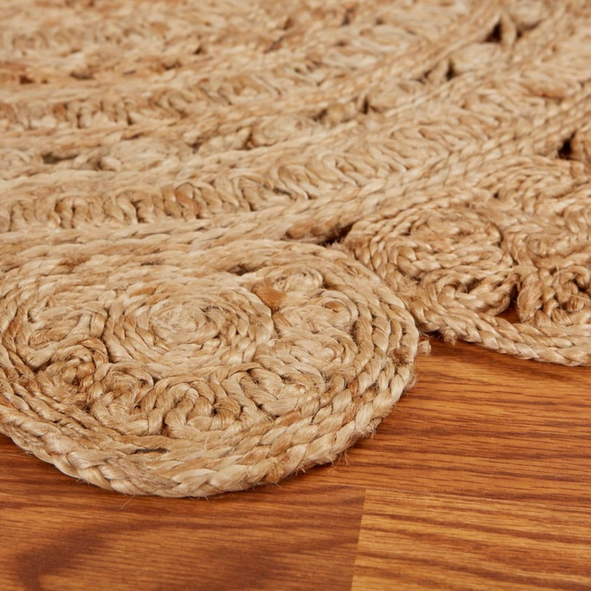 Handmade Natural Jute Braided Round Area Rug, 4' x 4'