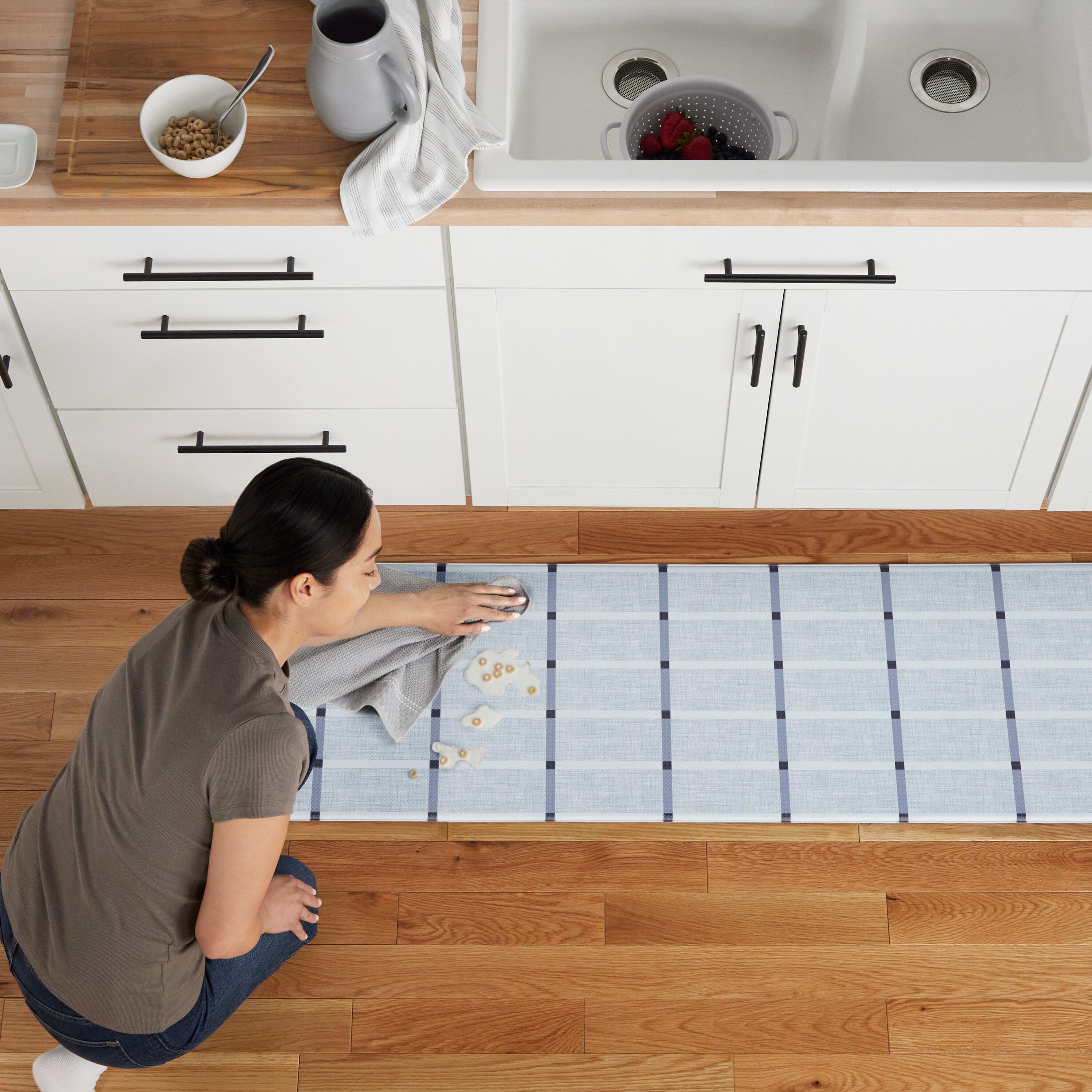 Town & Country Living 1-E004-309 2-ft x 3-ft Blue PVC Rectangular Indoor Decorative Door mat