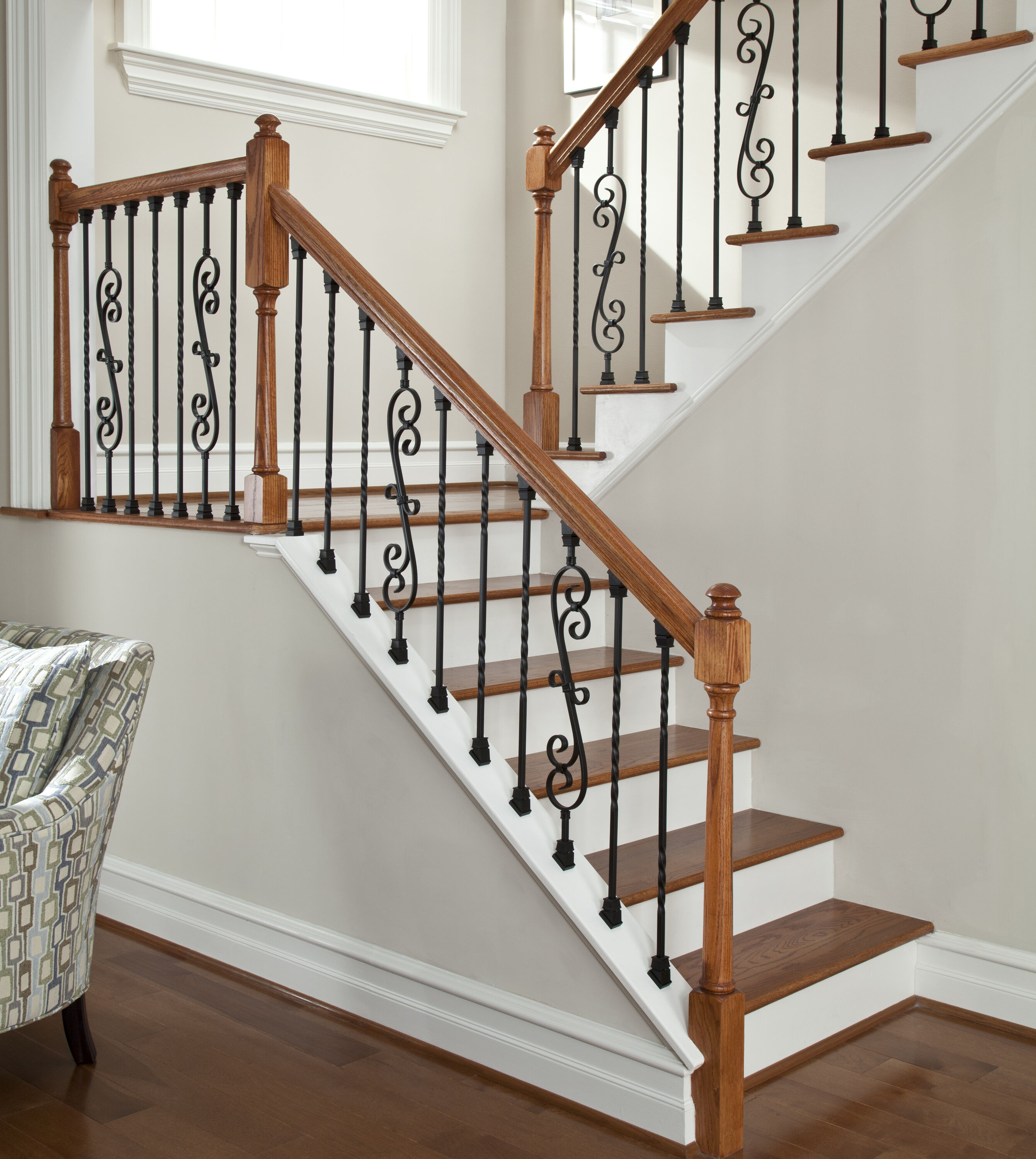 Crown Heritage 4583102FB36 Interior-Stairpart-Balusters - View #2