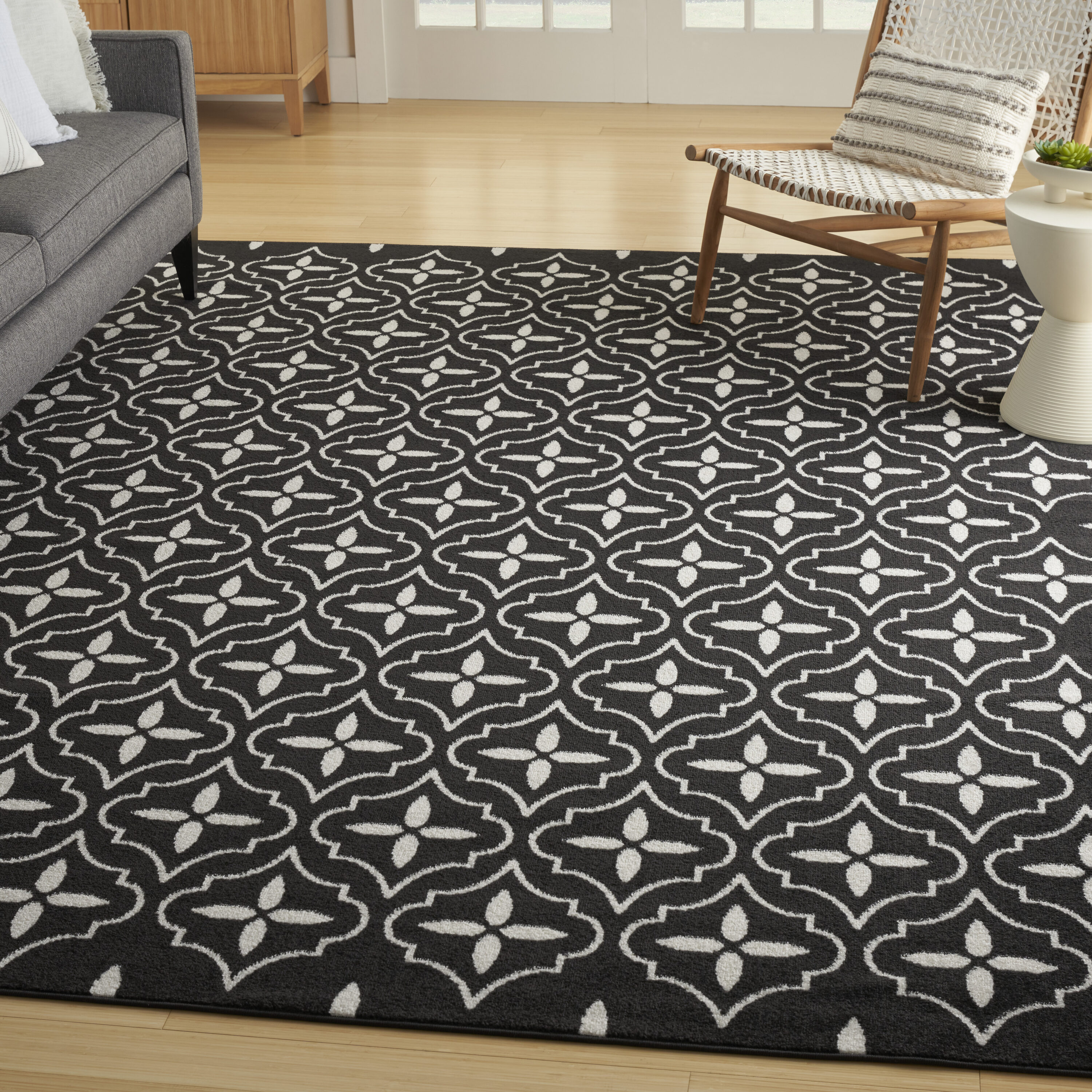 Nourison Home 099446940704 Essentials 6 x 9 (ft) Loomed Polypropylene Black Ivory Rectangular Indoor/Outdoor Trellis Area rug