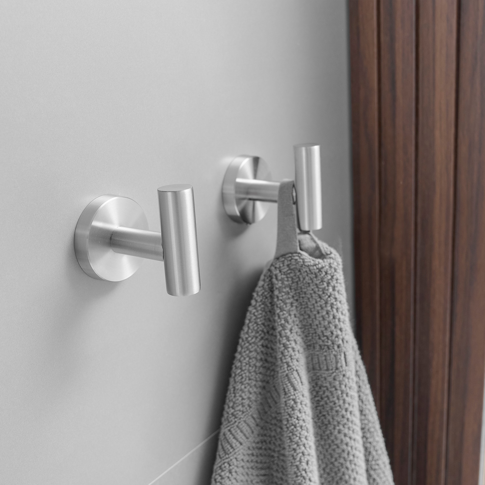 BWE Nickel 6-Hook Wall Mount Towel Hook A-91004-6-N-1 at Lowes.com