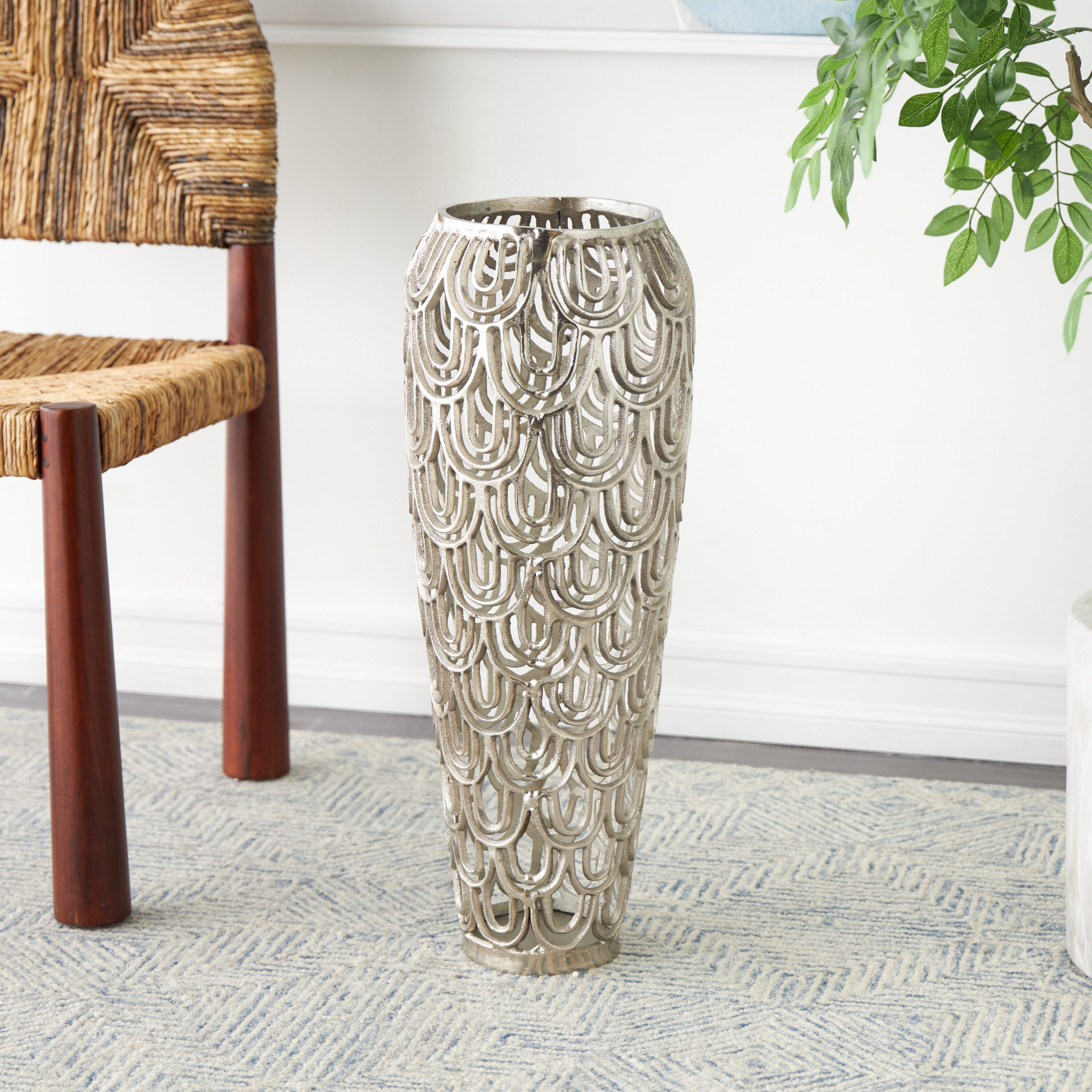 Grayson Lane 822175 Silver Aluminum Modern Vase