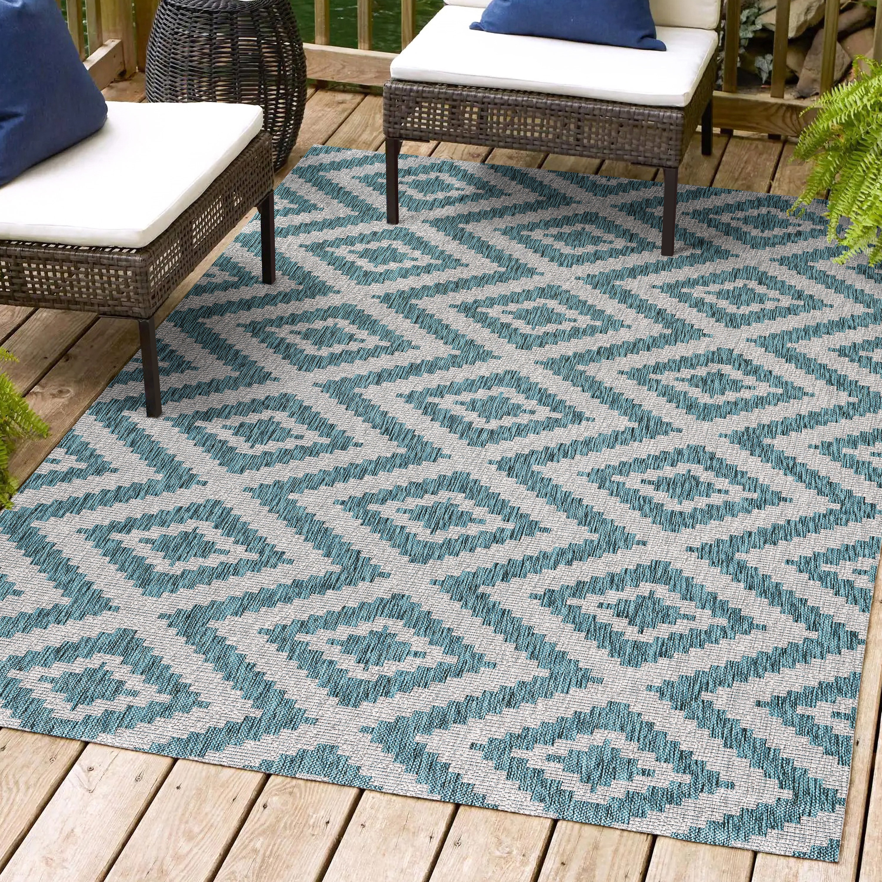 JONATHAN  Y SMB116A-5 Santa Monica Sintra Diamond Tribal 5 x 8 (ft) Loomed Polypropylene Blue/Gray Rectangular Indoor/Outdoor Geometric Coastal Area rug