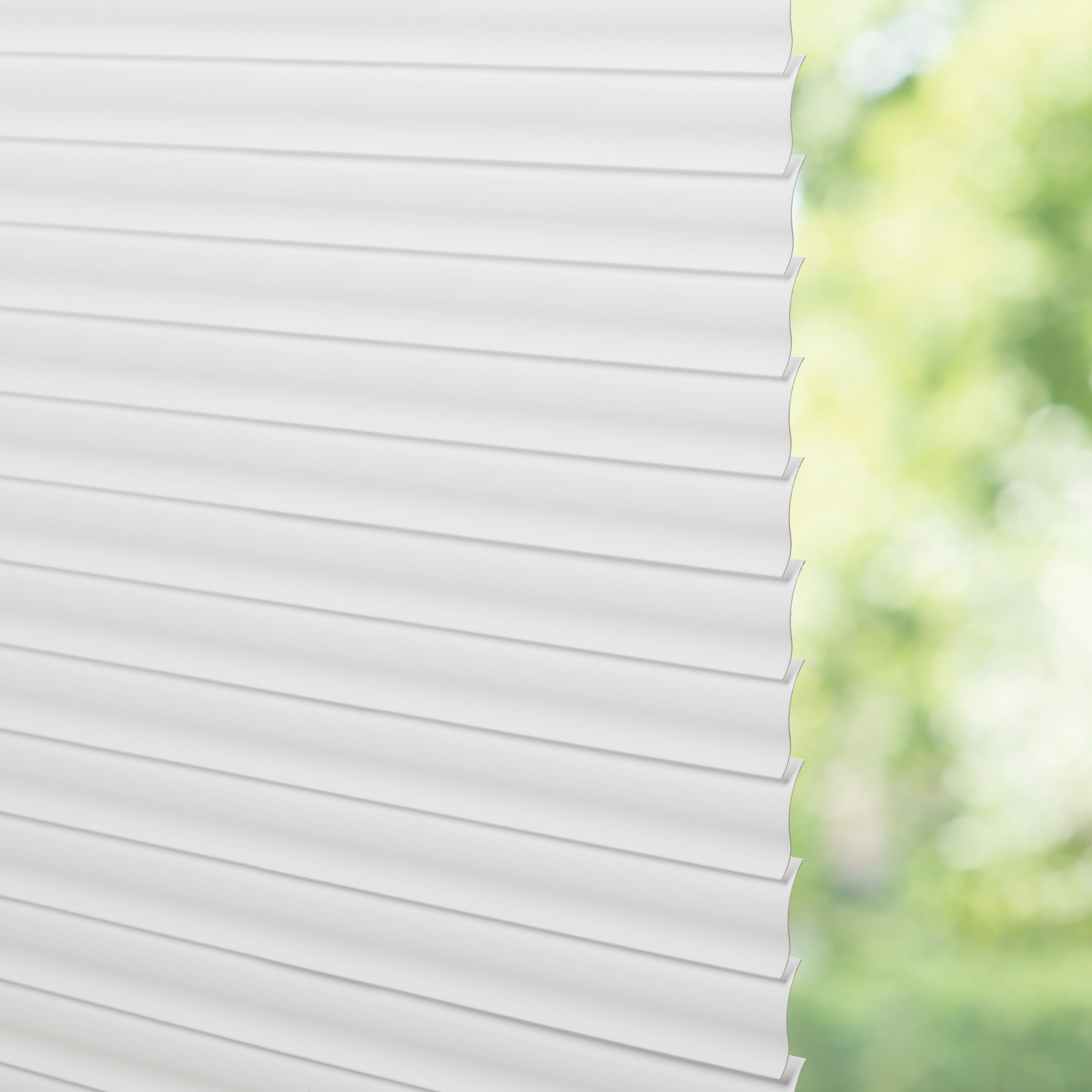 LEVOLOR Trim+Go 1-in Slat Width 35-in X 64-in Cordless White Vinyl Room ...