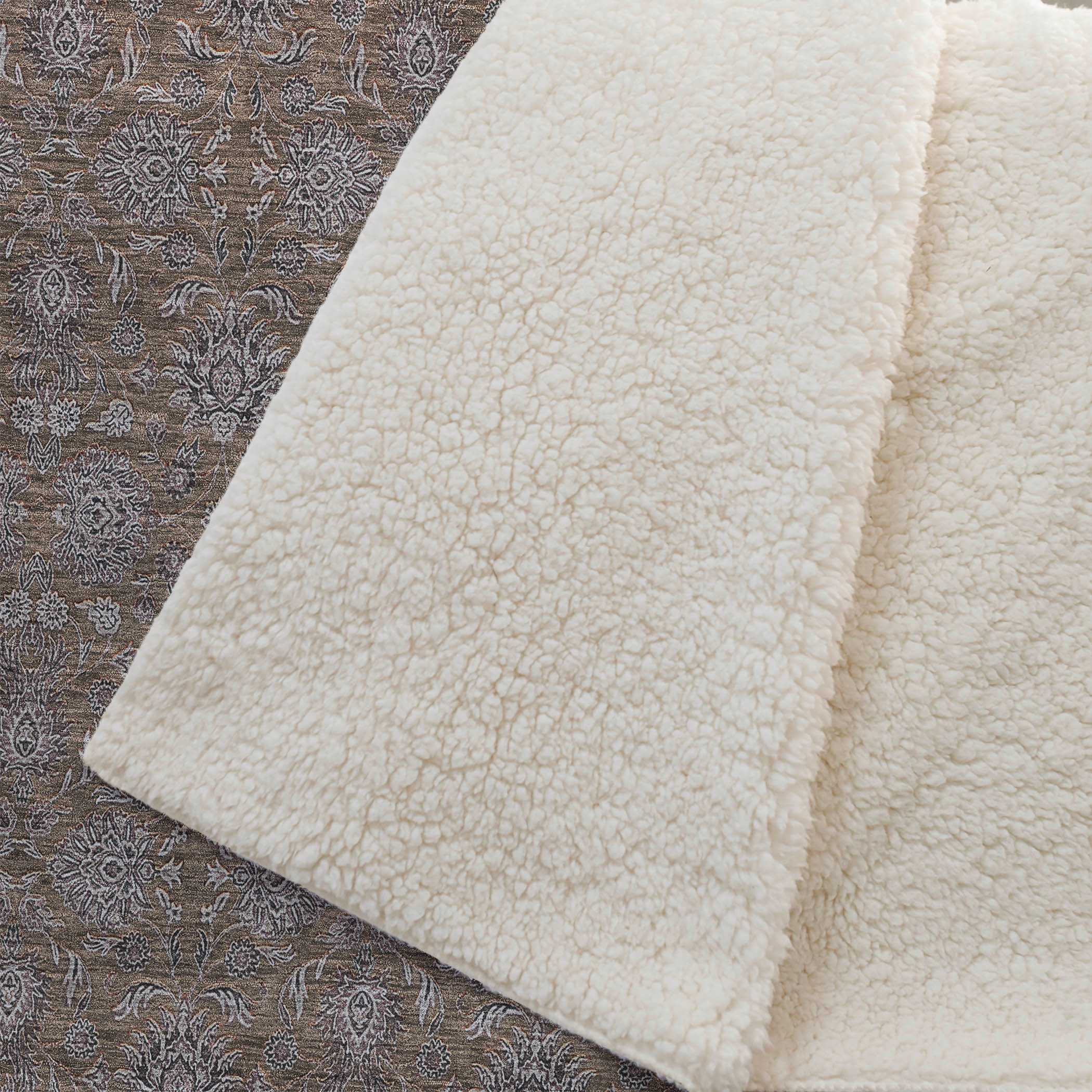 Addison Rugs ASB702 Blankets-And-Throws - View #6