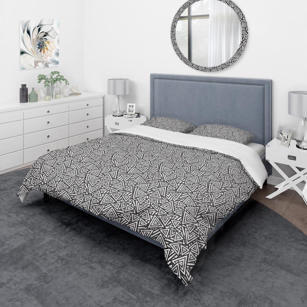 Designart BED19241-Q 3 -Piece Black Queen Duvet cover Set