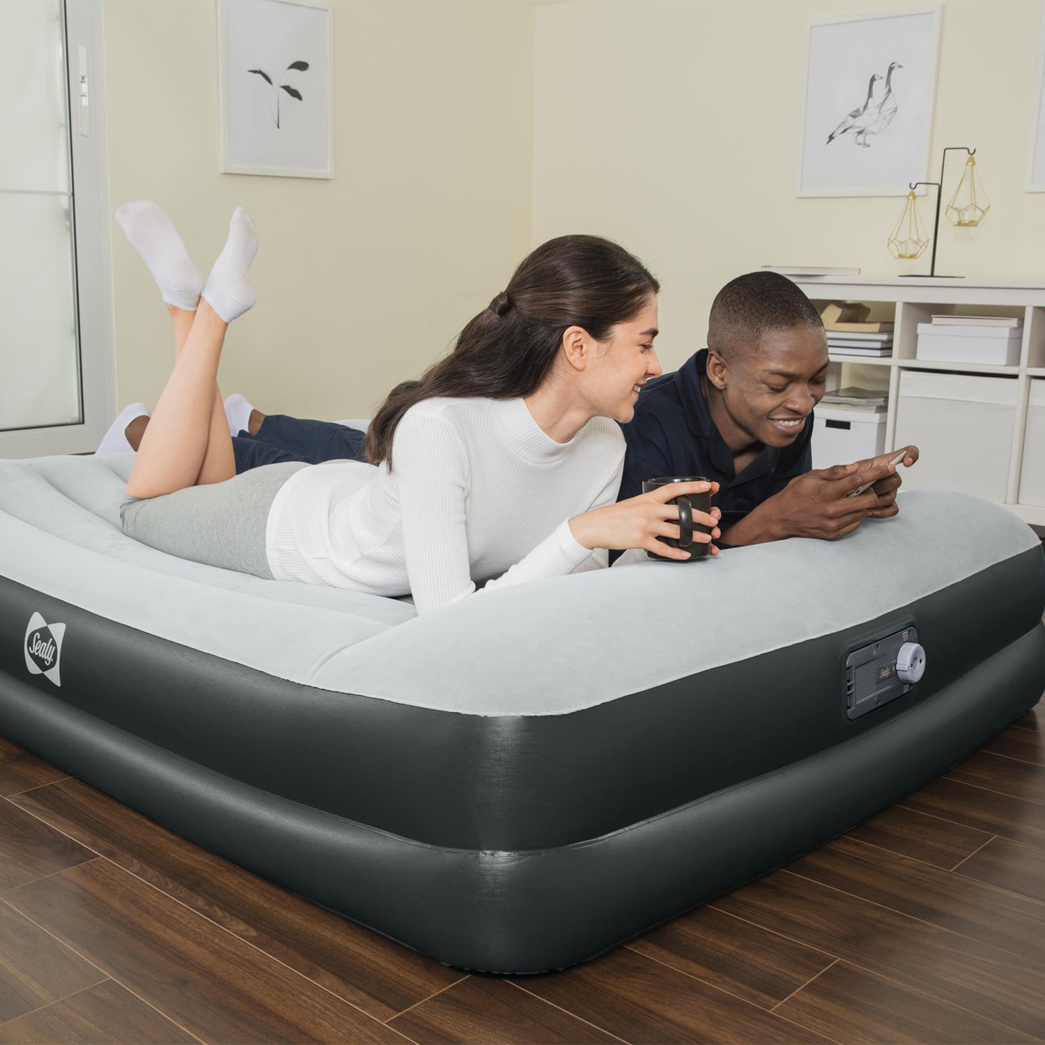 Sealy 94056E-BW Tritech 20 inch Built-in Pump Inflatable Mattress Queen Airbed
