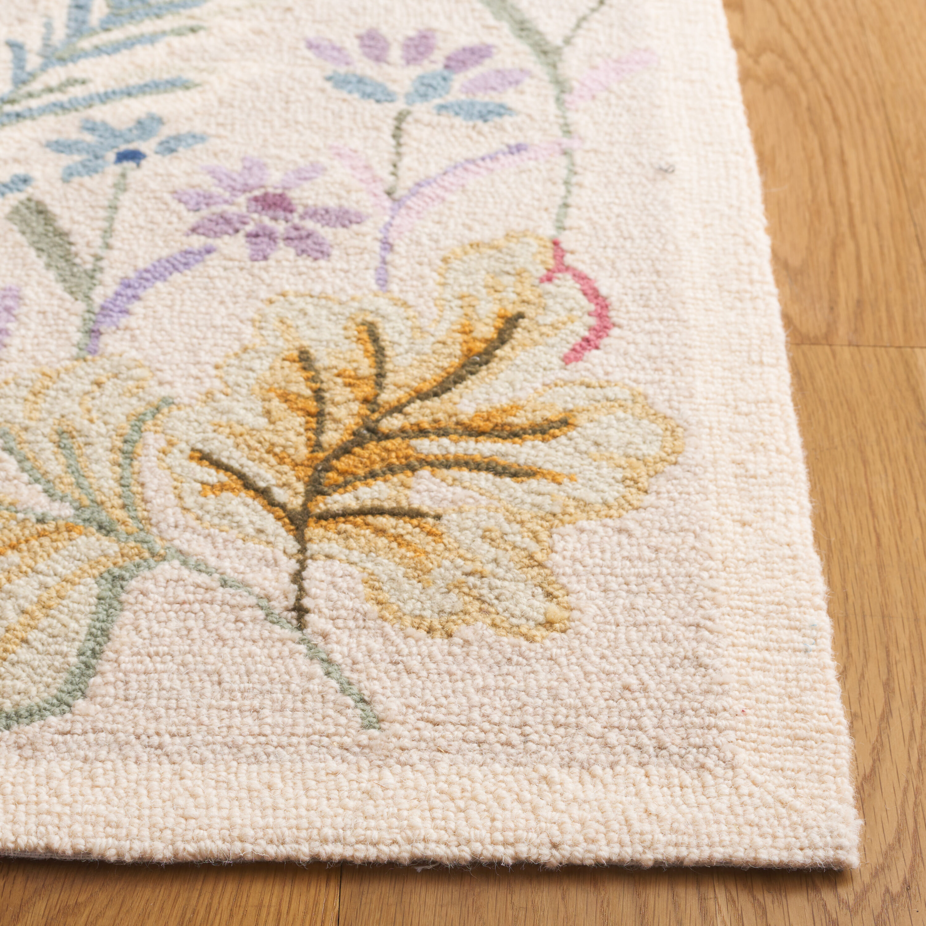 Safavieh HK178A-28 rugs - View #3