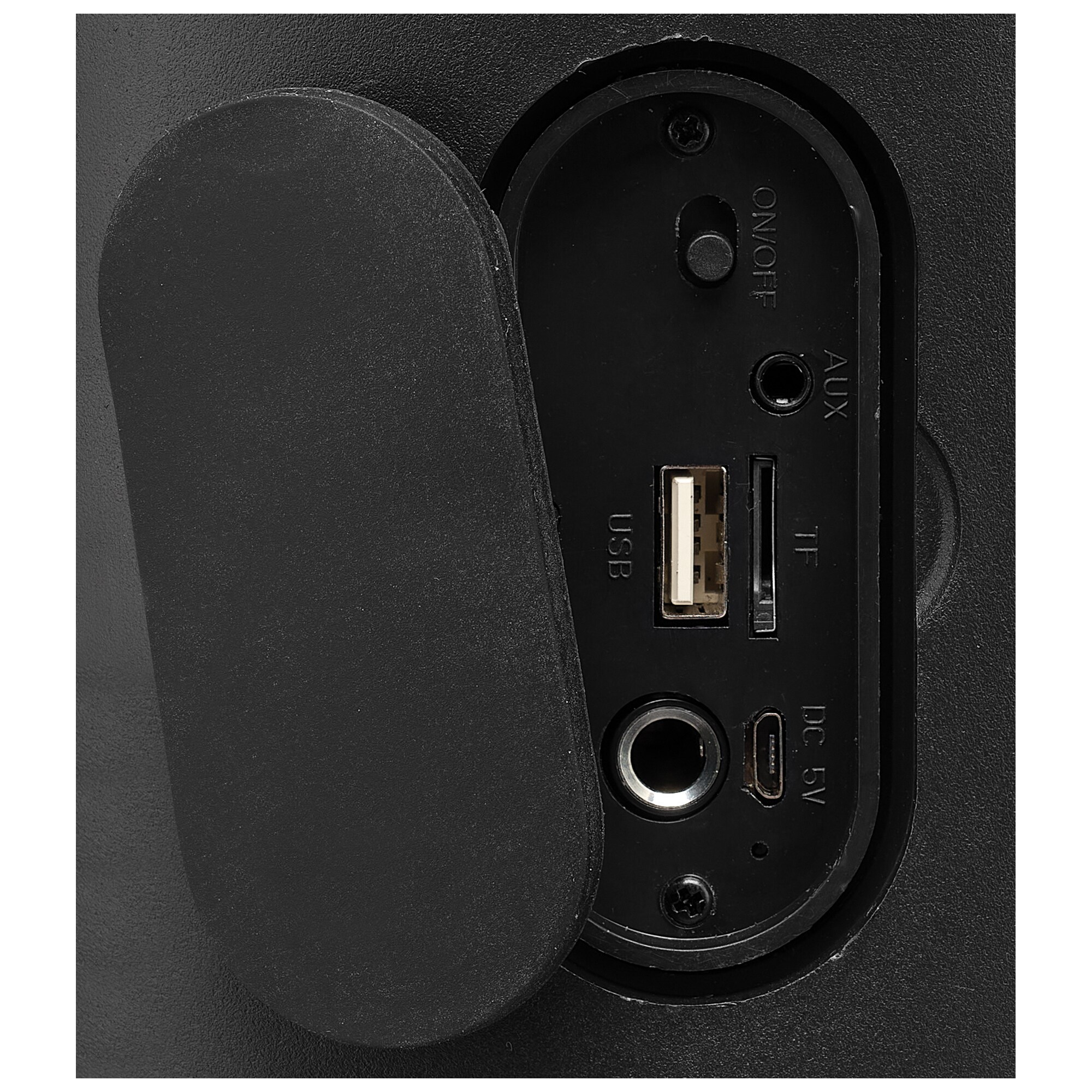 iLive ISB273B Portable-Speakers - View #3