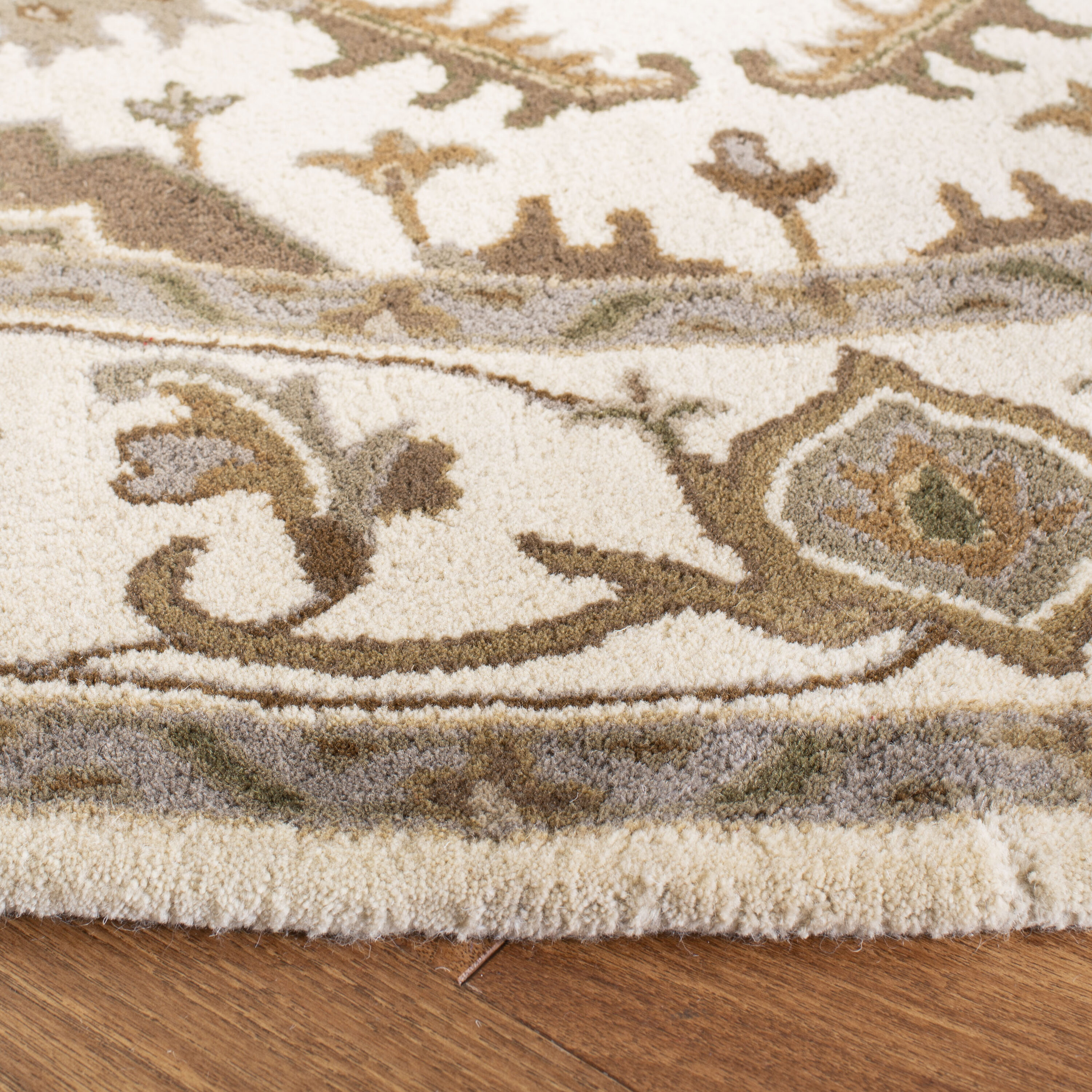Safavieh ROY700B-7R rugs - View #3