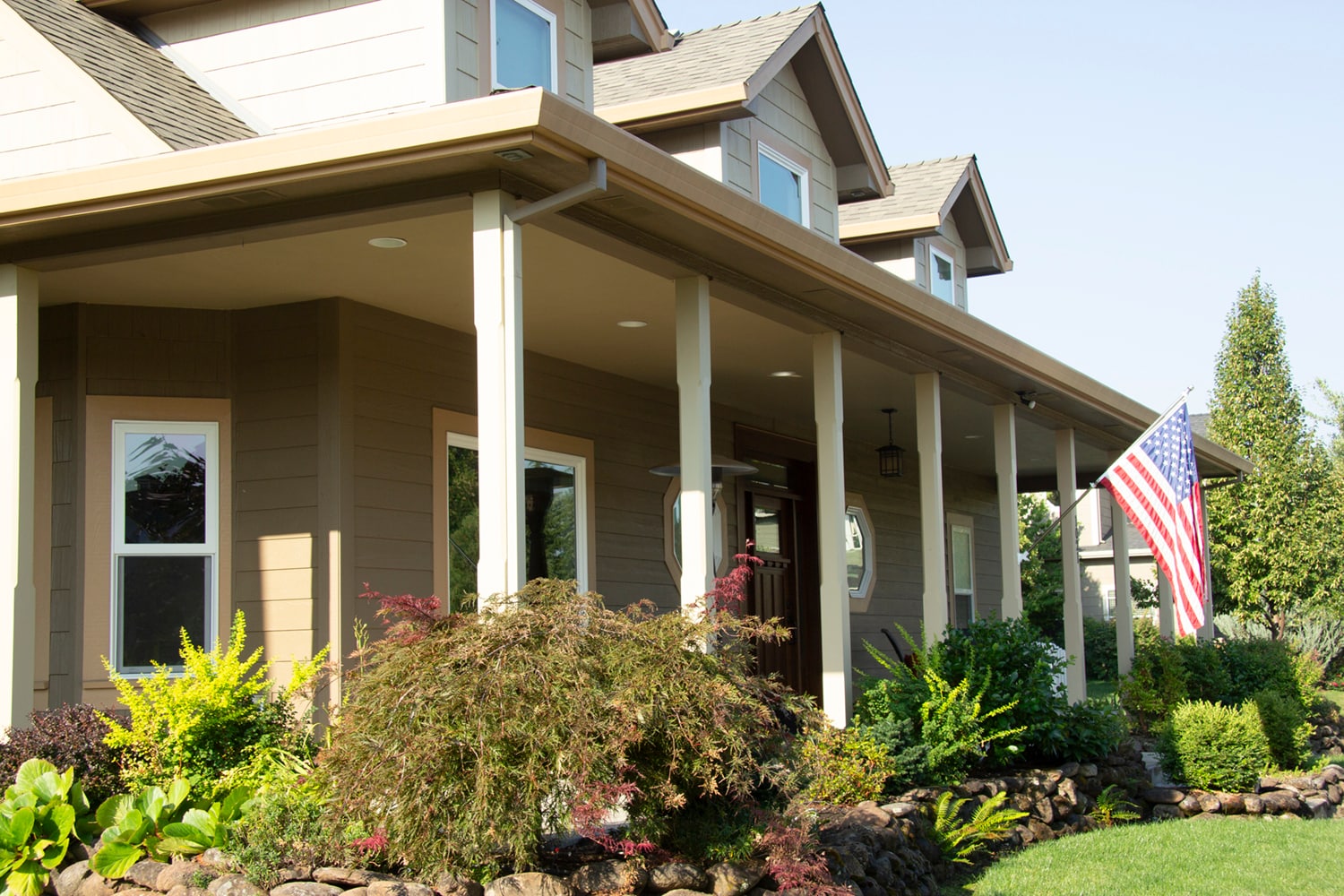 Turncraft D8268AC columns - View #2
